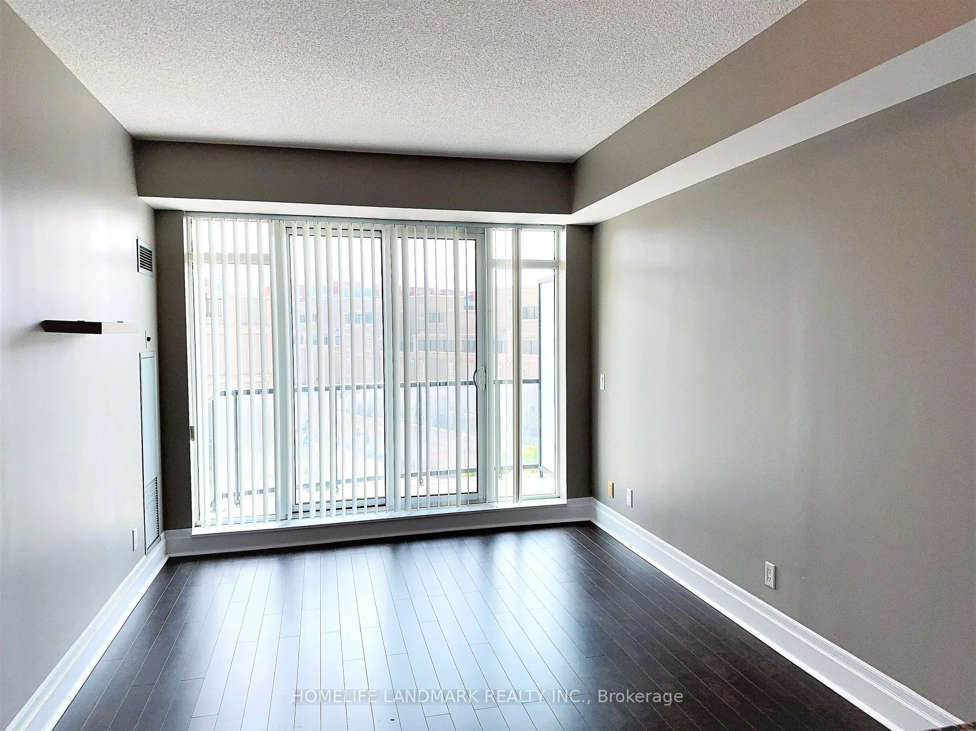 Photo 4 of Unit 417, 111 Upper Duke Crescent, Markham, Unionville — HOMEH