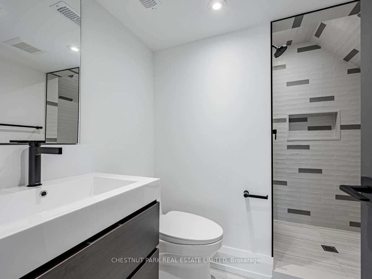Photo 8 of Unit 3rd, 607 Huron Street, Toronto, The Annex — HOMEH