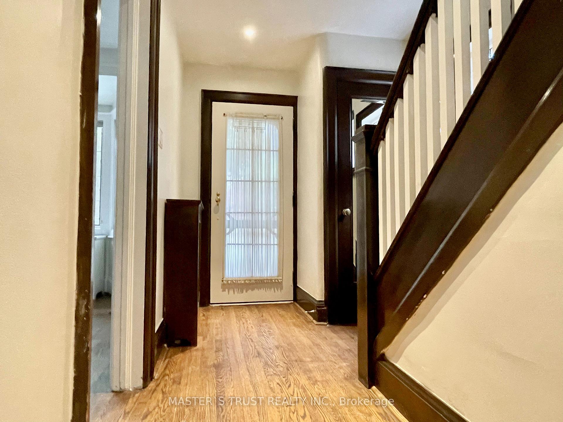 Photo 3 of 12 Duplex Crescent, Toronto, Yonge-Eglinton — HOMEH