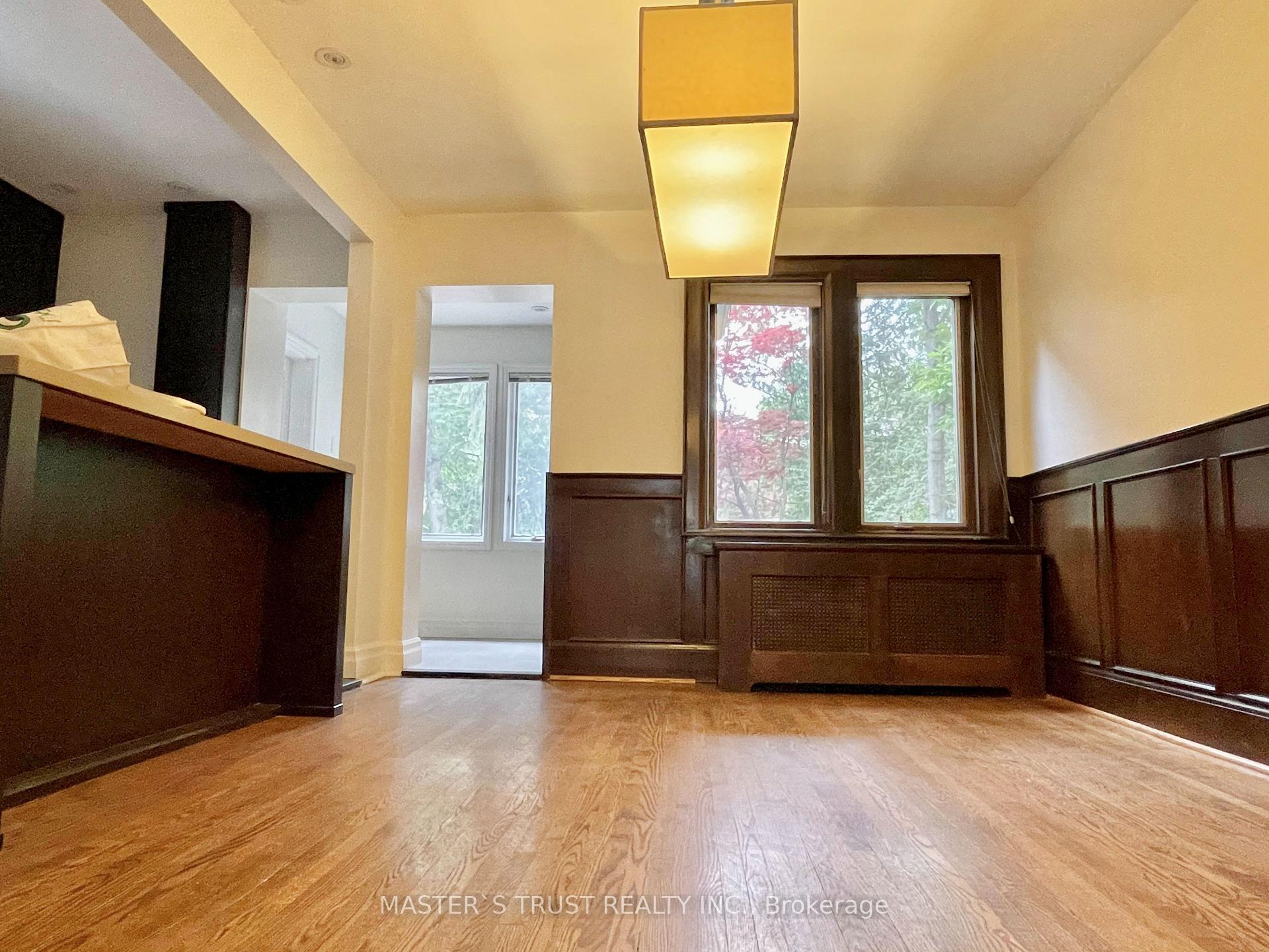 Photo 6 of 12 Duplex Crescent, Toronto, Yonge-Eglinton — HOMEH