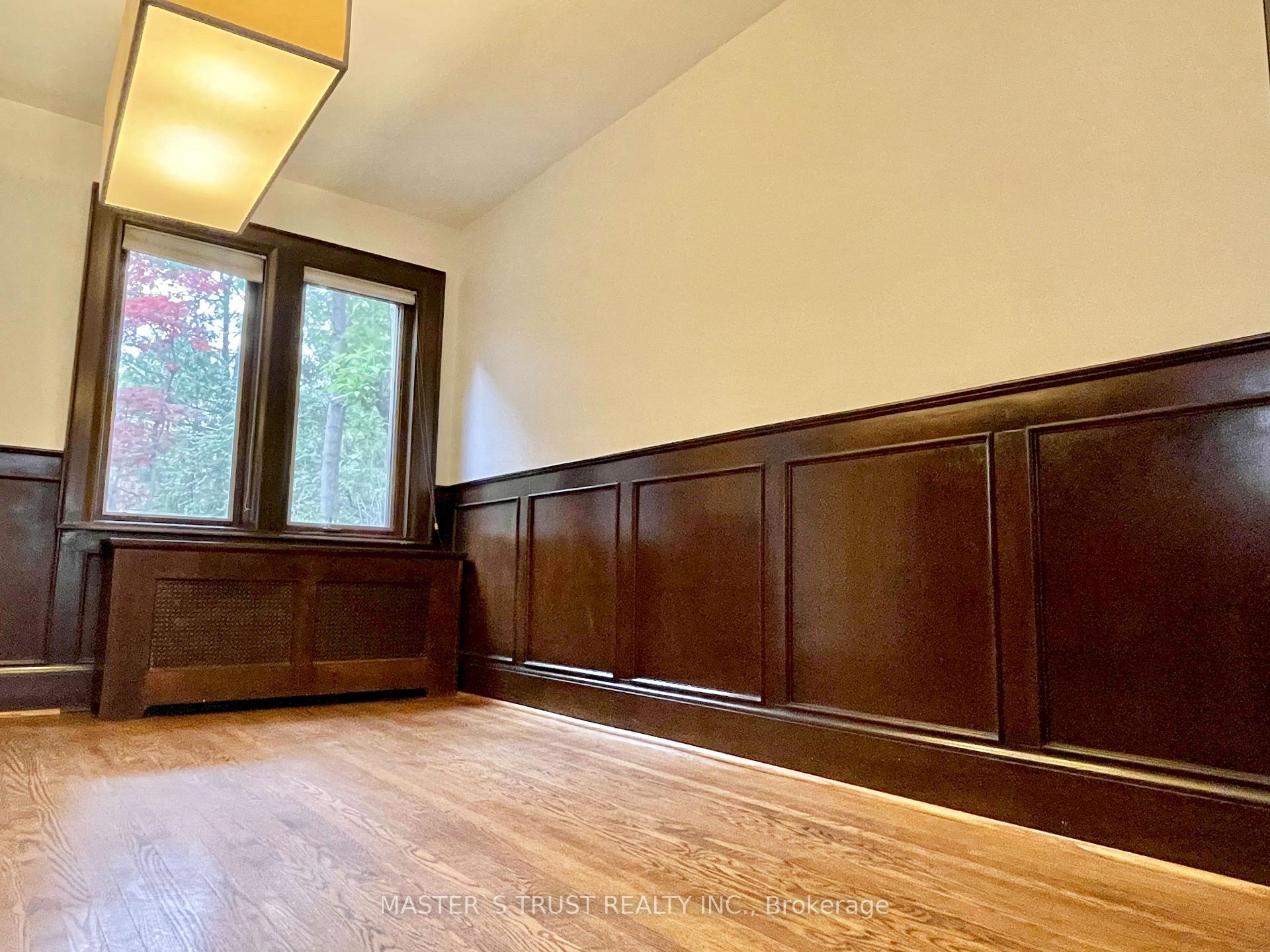 Photo 10 of 12 Duplex Crescent, Toronto, Yonge-Eglinton — HOMEH