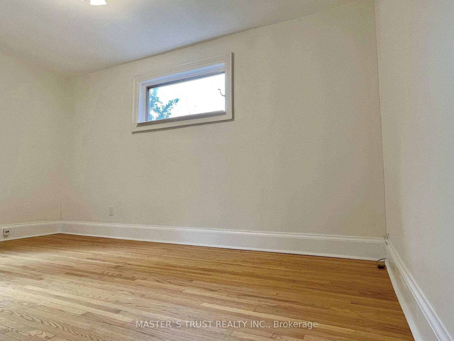 Photo 19 of 12 Duplex Crescent, Toronto, Yonge-Eglinton — HOMEH