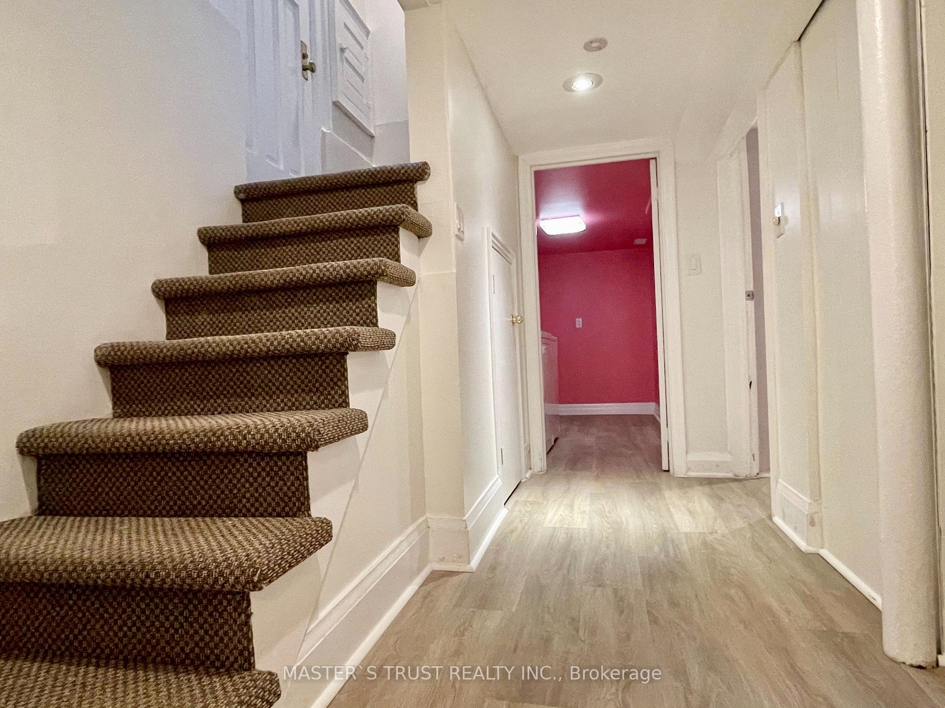 Photo 21 of 12 Duplex Crescent, Toronto, Yonge-Eglinton — HOMEH