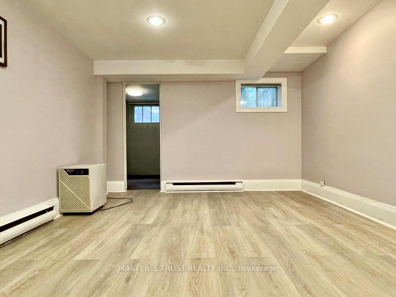 Photo 22 of 12 Duplex Crescent, Toronto, Yonge-Eglinton — HOMEH
