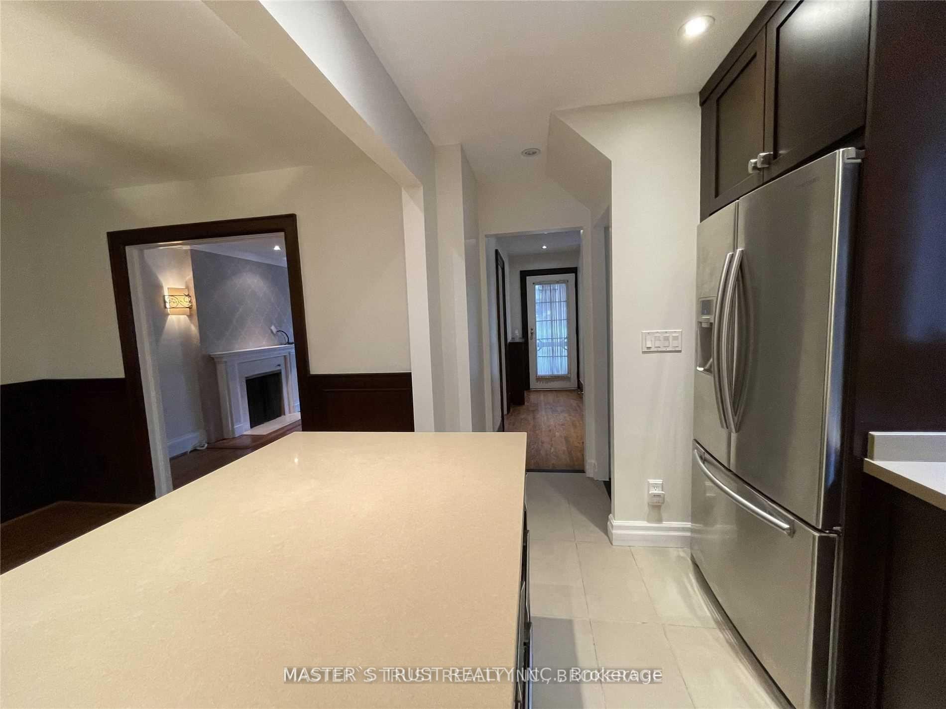 Photo 33 of 12 Duplex Crescent, Toronto, Yonge-Eglinton — HOMEH