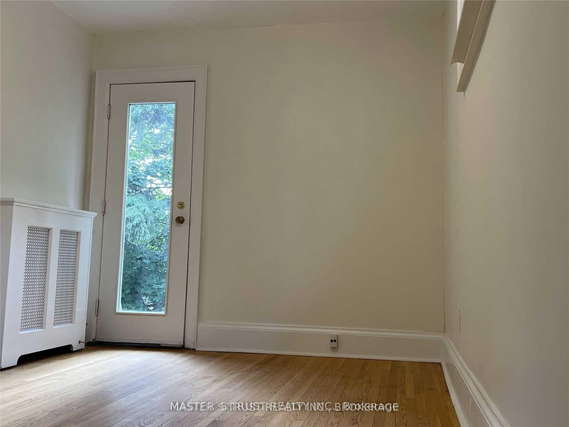 Photo 36 of 12 Duplex Crescent, Toronto, Yonge-Eglinton — HOMEH