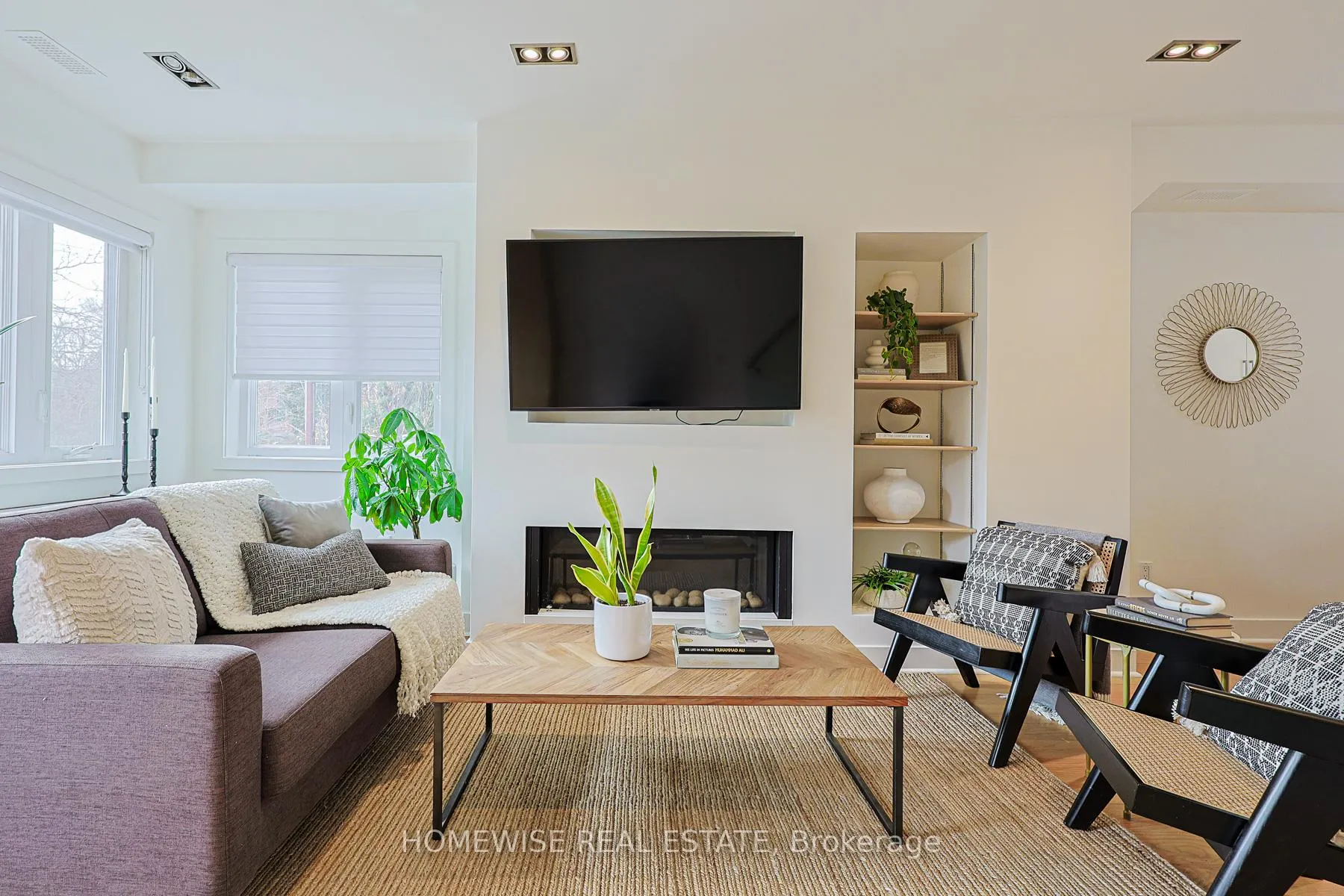 Photo 4 of 12 Leeds Street, Toronto, Dovercourt-Wallace Emerson-Junction — HOMEH