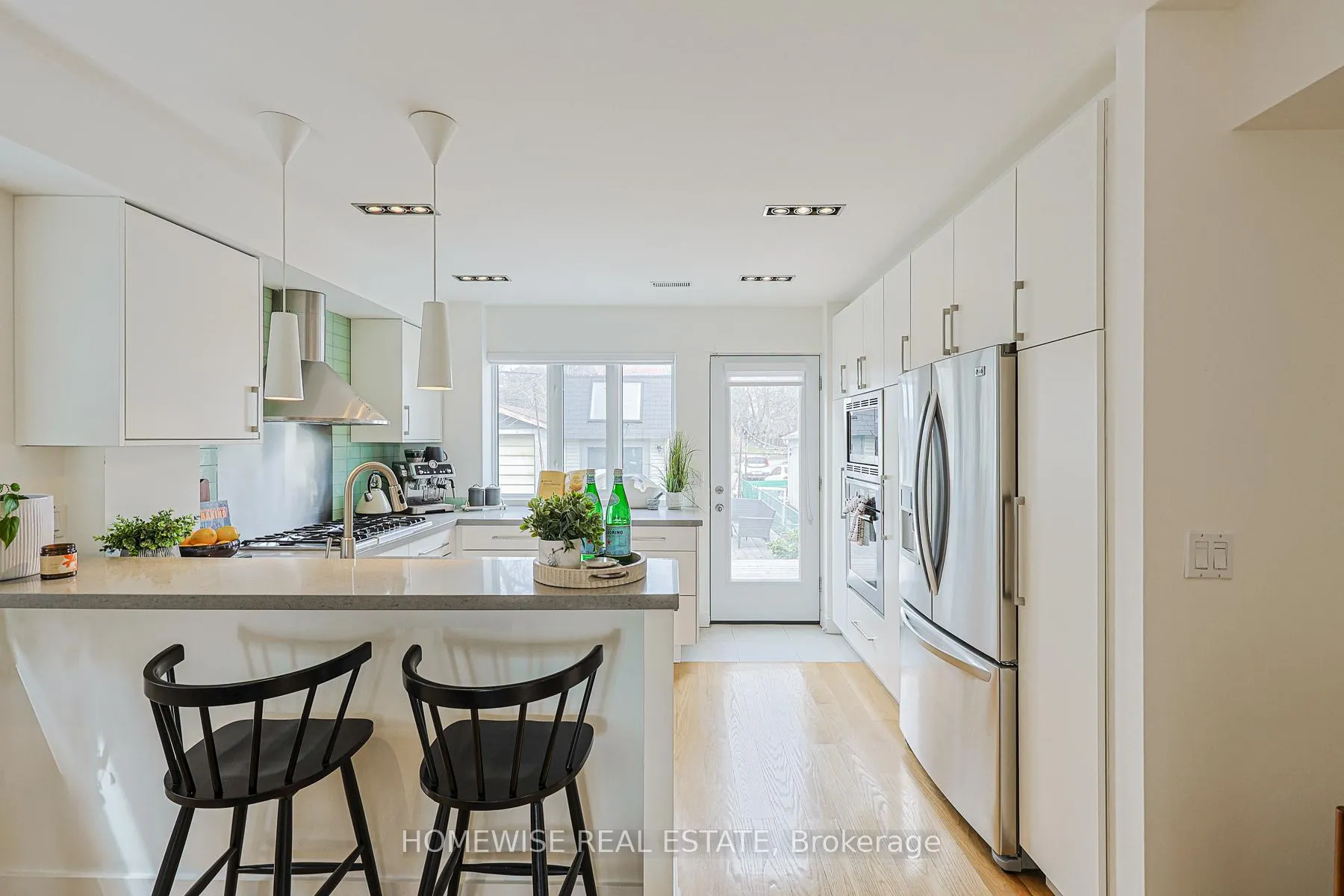 Photo 9 of 12 Leeds Street, Toronto, Dovercourt-Wallace Emerson-Junction — HOMEH