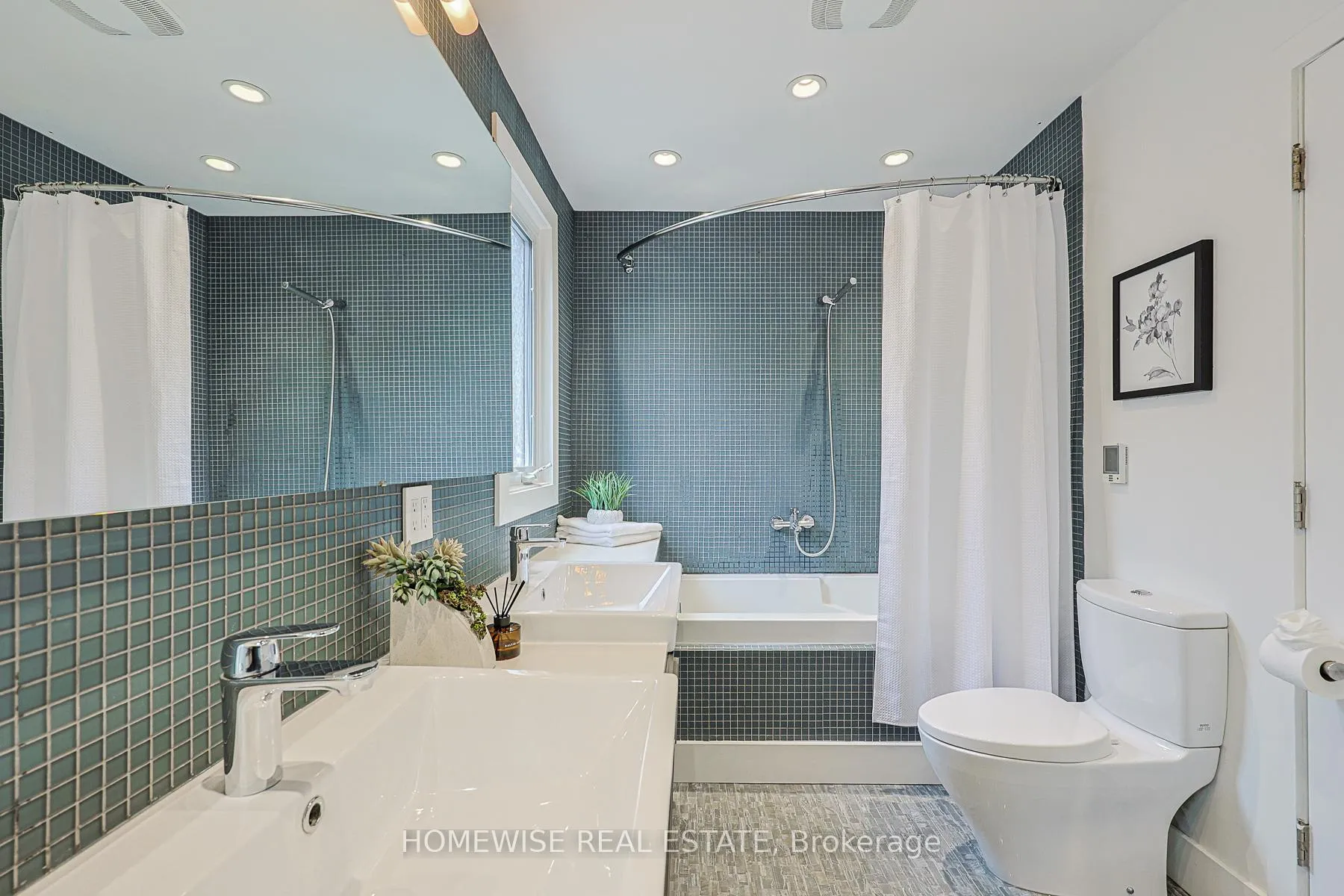 Photo 16 of 12 Leeds Street, Toronto, Dovercourt-Wallace Emerson-Junction — HOMEH