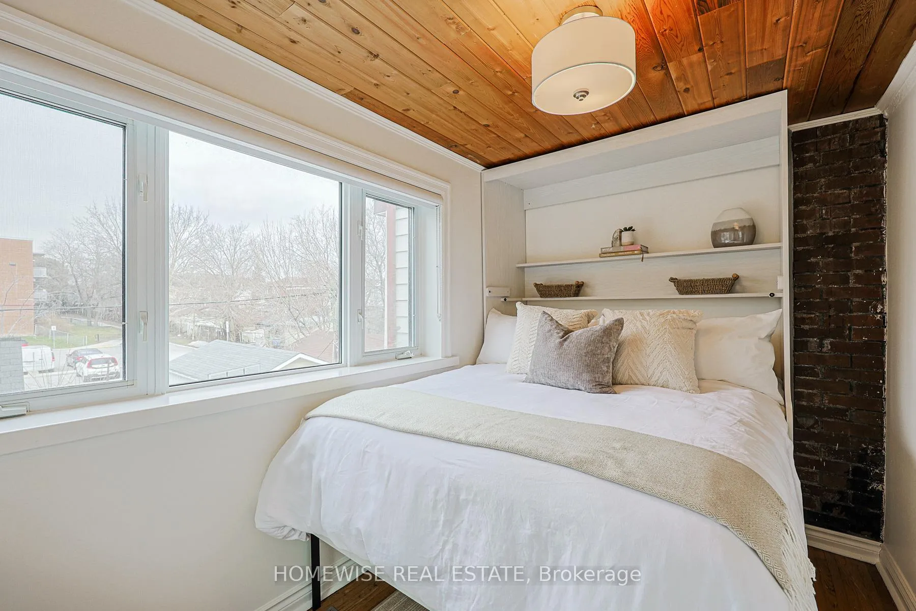 Photo 17 of 12 Leeds Street, Toronto, Dovercourt-Wallace Emerson-Junction — HOMEH