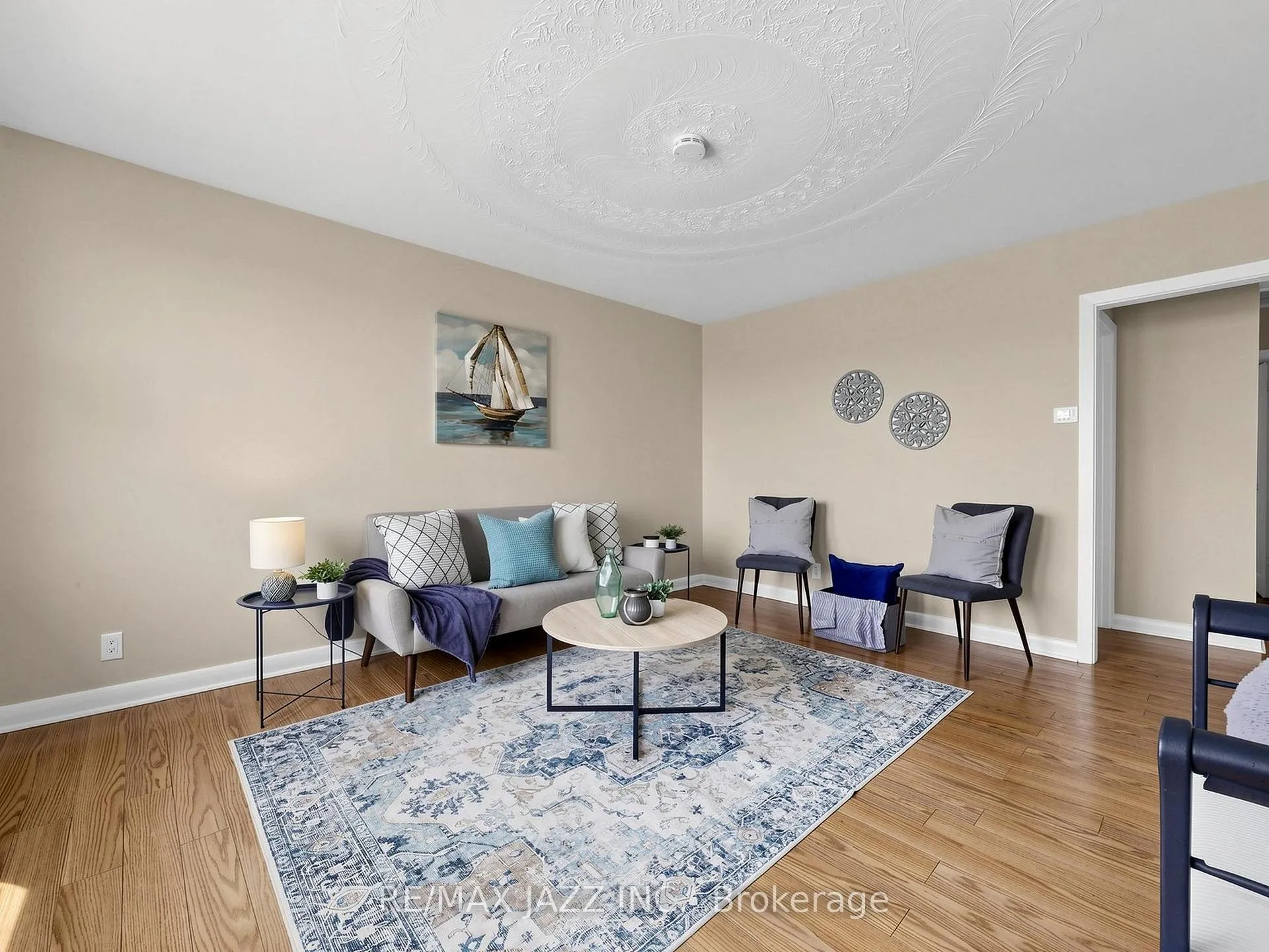 Photo 5 of 254 Wilson Road S, Oshawa, Central — HOMEH