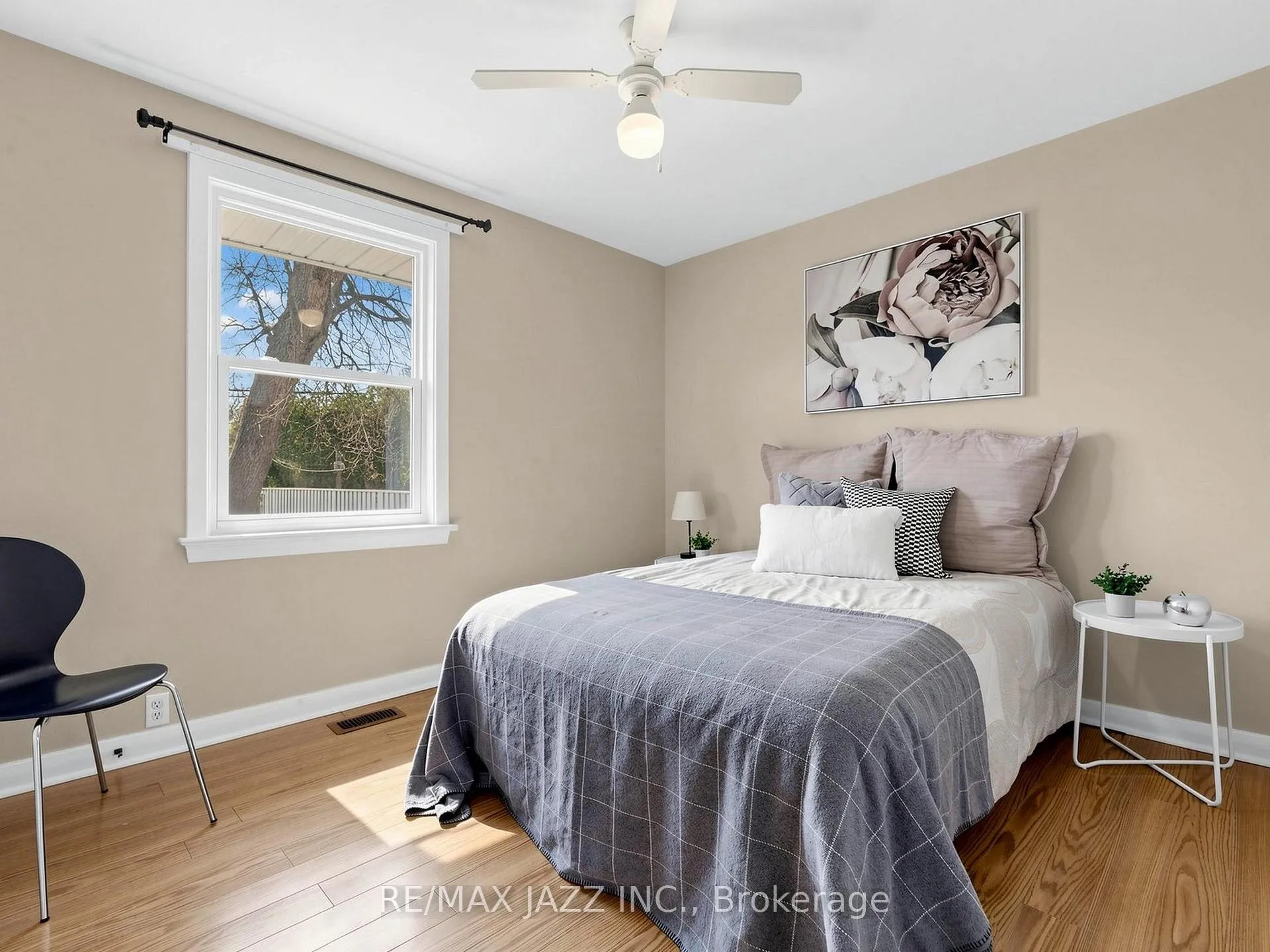 Photo 9 of 254 Wilson Road S, Oshawa, Central — HOMEH