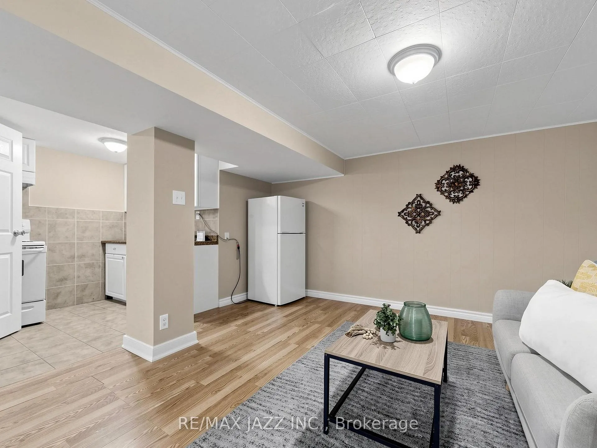 Photo 15 of 254 Wilson Road S, Oshawa, Central — HOMEH