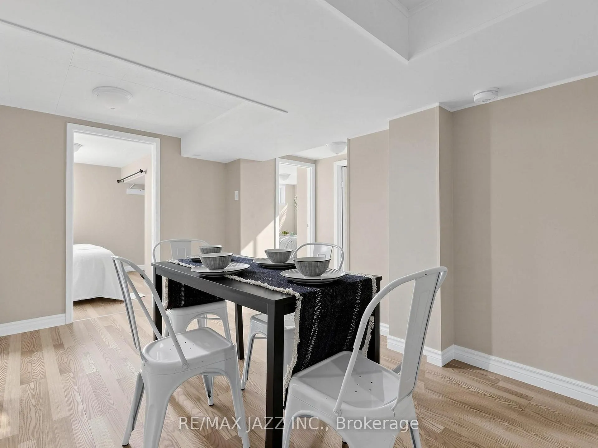 Photo 18 of 254 Wilson Road S, Oshawa, Central — HOMEH