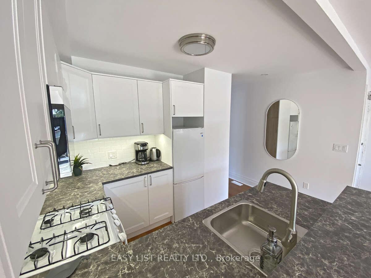 Photo 6 of Unit 3, 5 Garnock Avenue, Toronto, North Riverdale — HOMEH