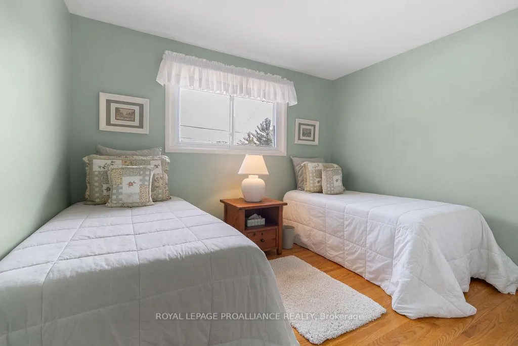 Photo 21 of 38 Greenfield Park, Belleville, Thurlow Ward — HOMEH