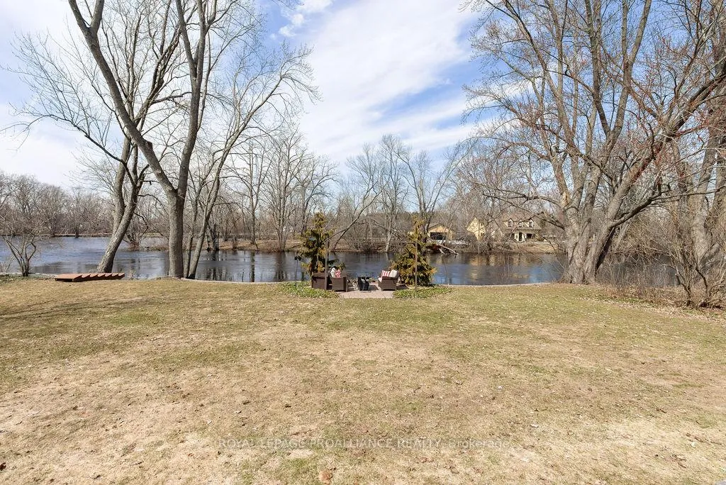 Photo 36 of 38 Greenfield Park, Belleville, Thurlow Ward — HOMEH
