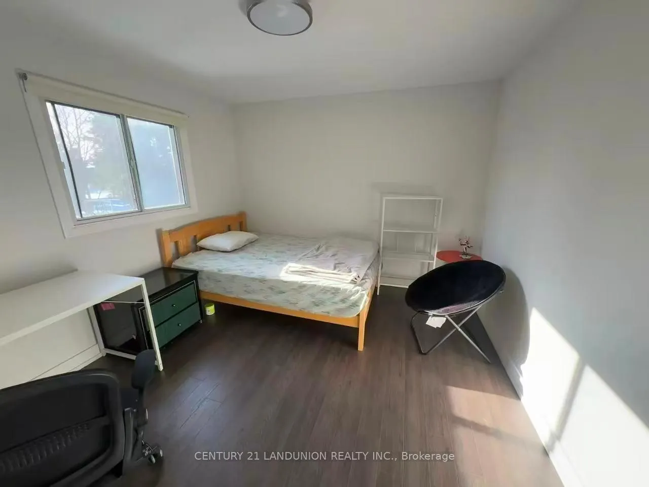 Photo 6 of Unit (BEDROOM), 11 Post Horn Grove, Waterloo, Beechwood — HOMEH