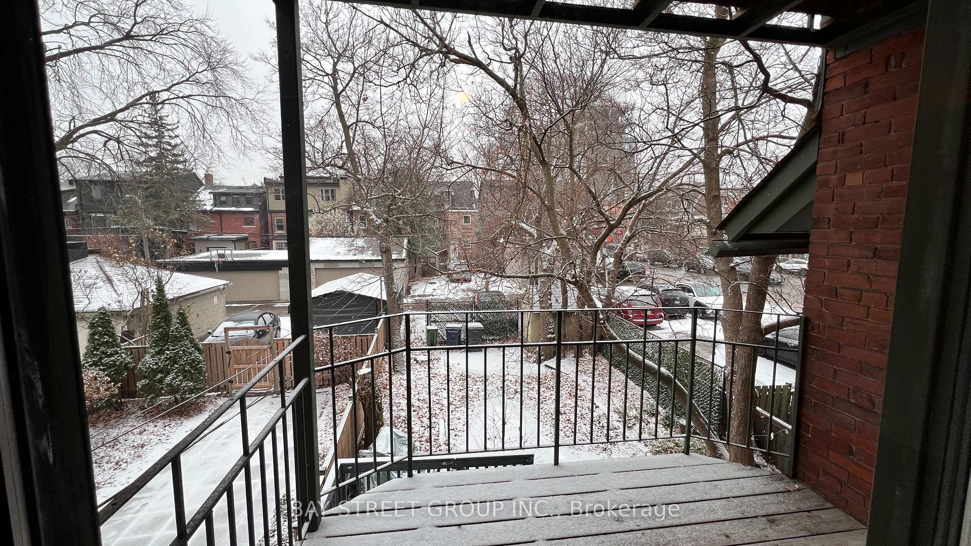 Photo 4 of Unit Upper, 182 Spadina Rd., Toronto, The Annex — HOMEH