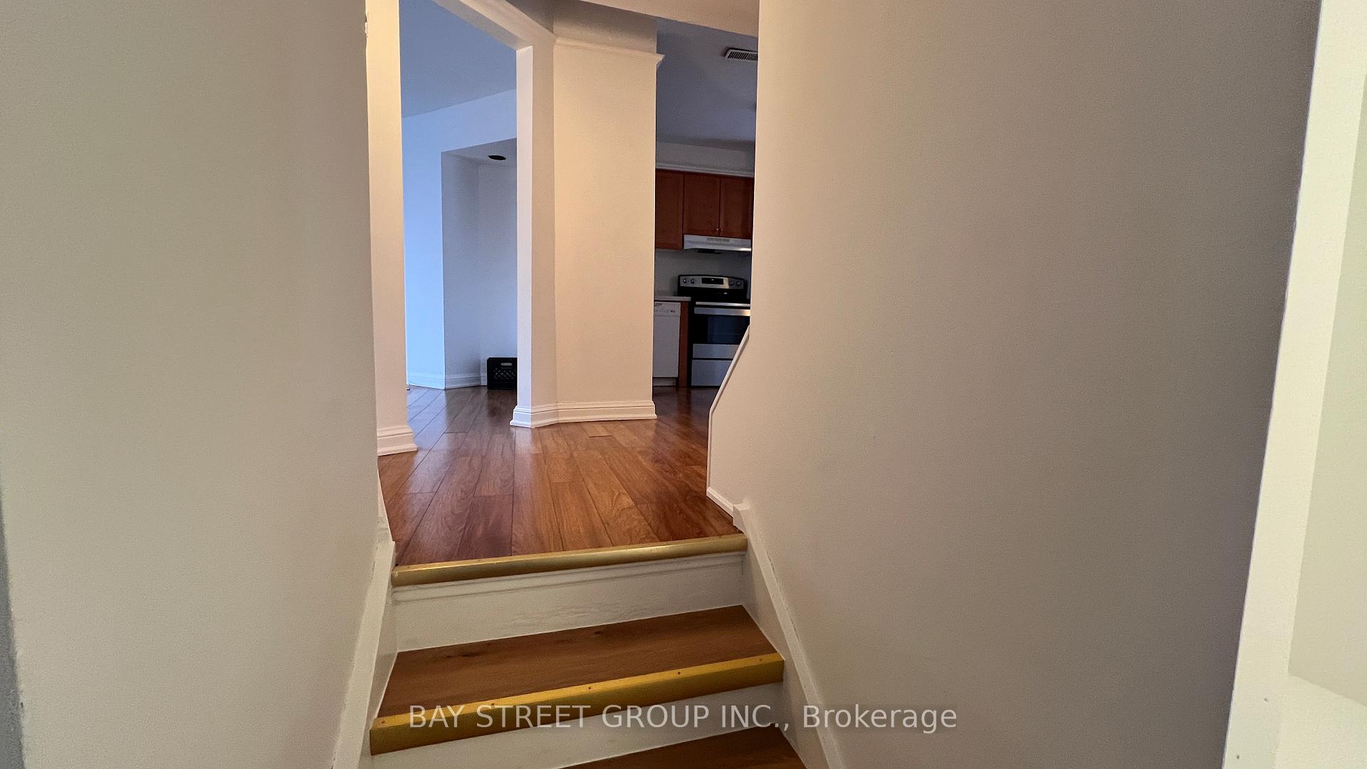 Photo 3 of Unit Upper, 182 Spadina Rd., Toronto, The Annex — HOMEH