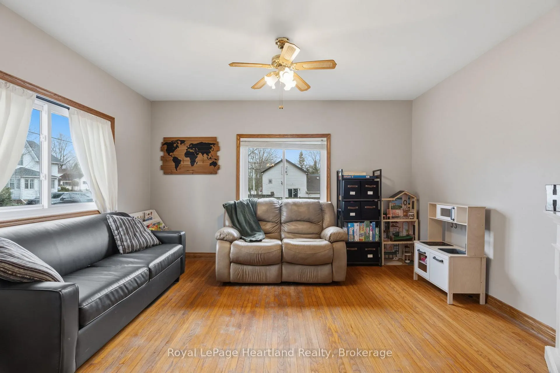 Photo 6 of 140 Rattenbury Street W, Central Huron, Clinton — HOMEH