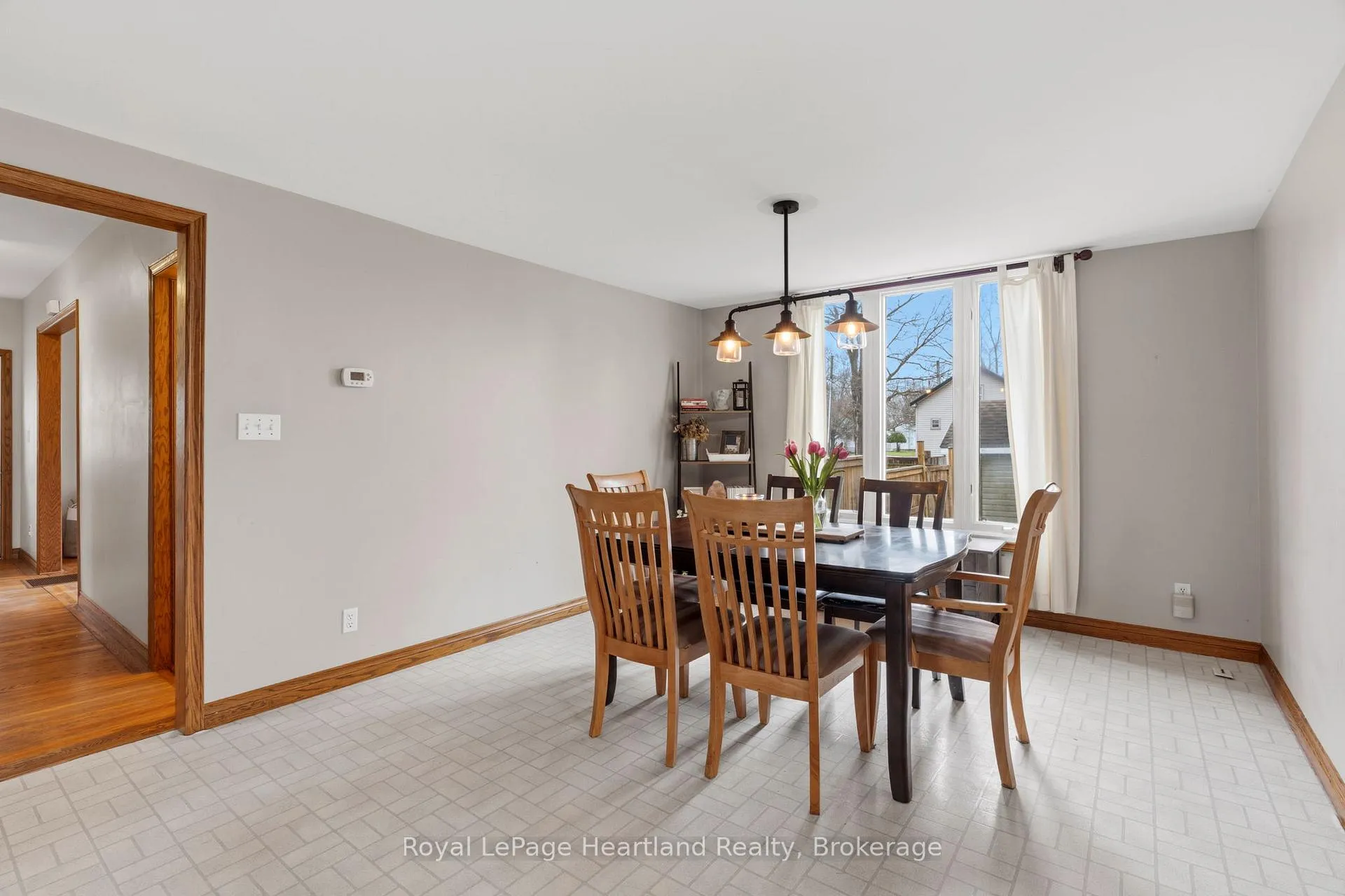 Photo 16 of 140 Rattenbury Street W, Central Huron, Clinton — HOMEH