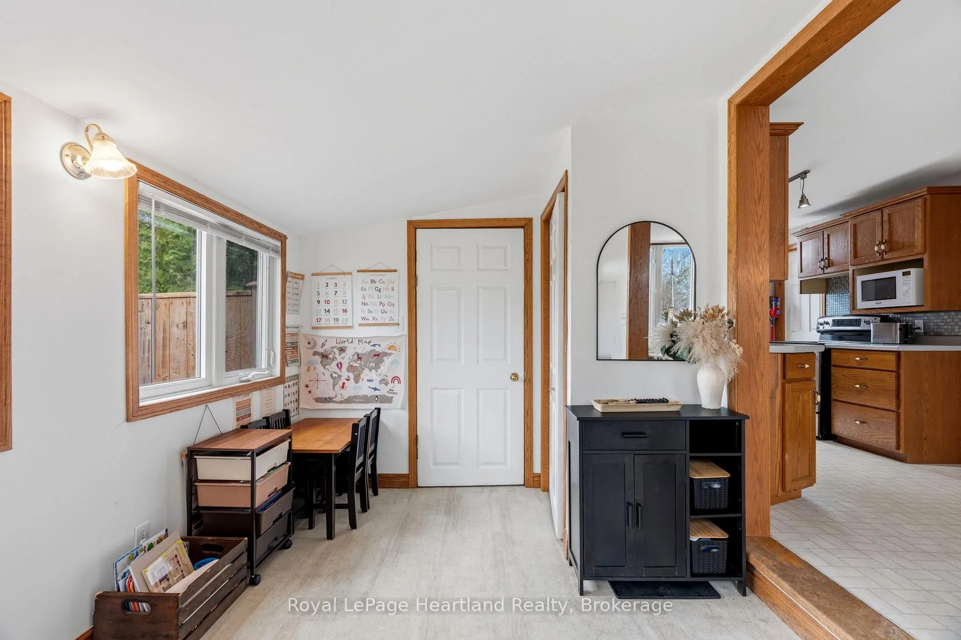 Photo 23 of 140 Rattenbury Street W, Central Huron, Clinton — HOMEH