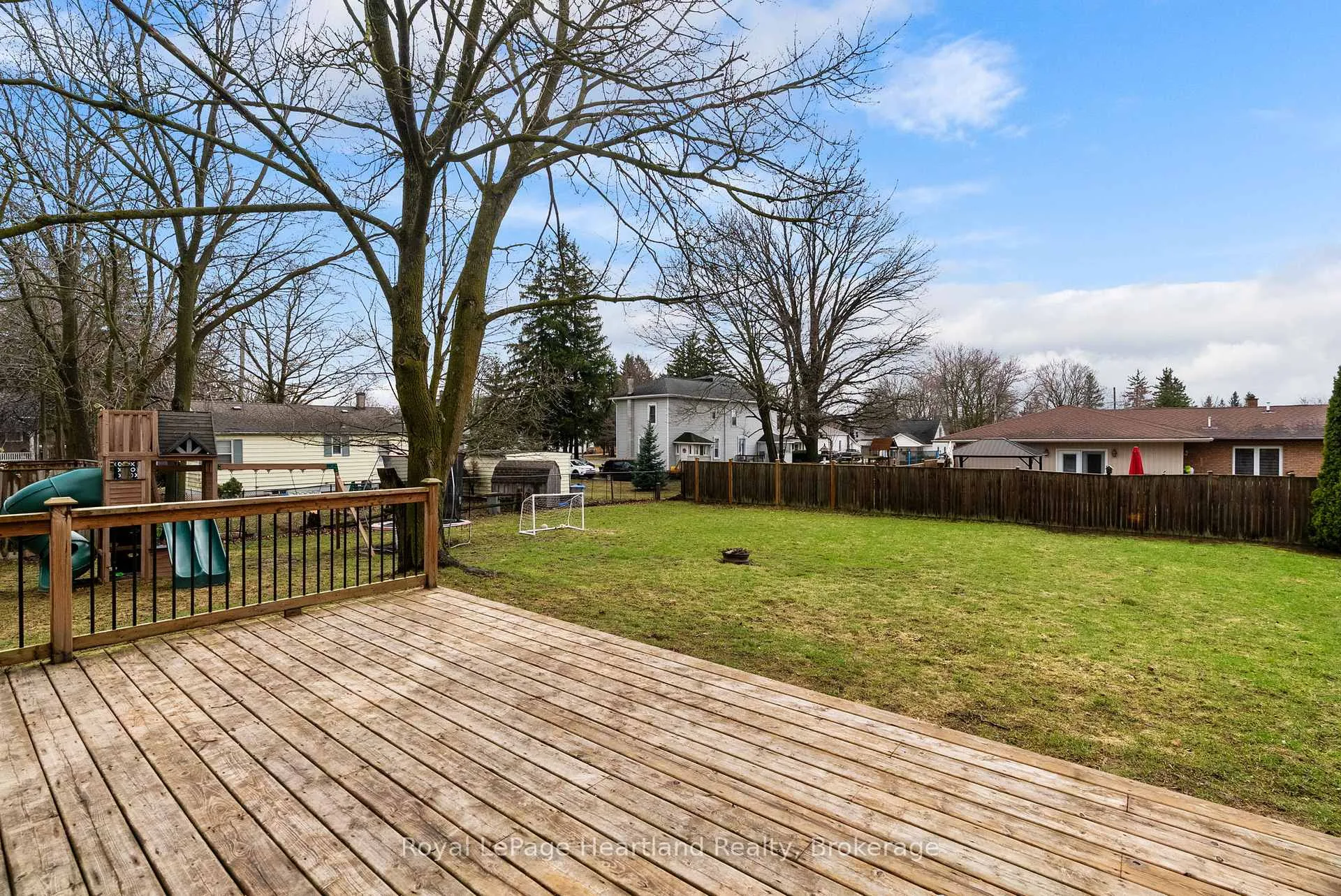 Photo 28 of 140 Rattenbury Street W, Central Huron, Clinton — HOMEH