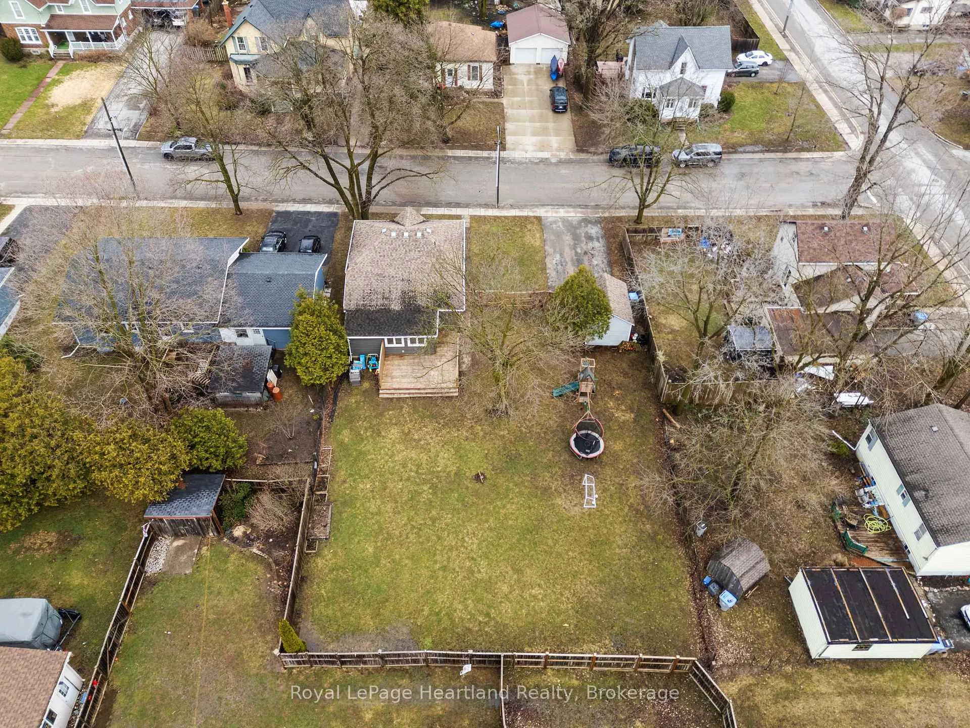 Photo 38 of 140 Rattenbury Street W, Central Huron, Clinton — HOMEH