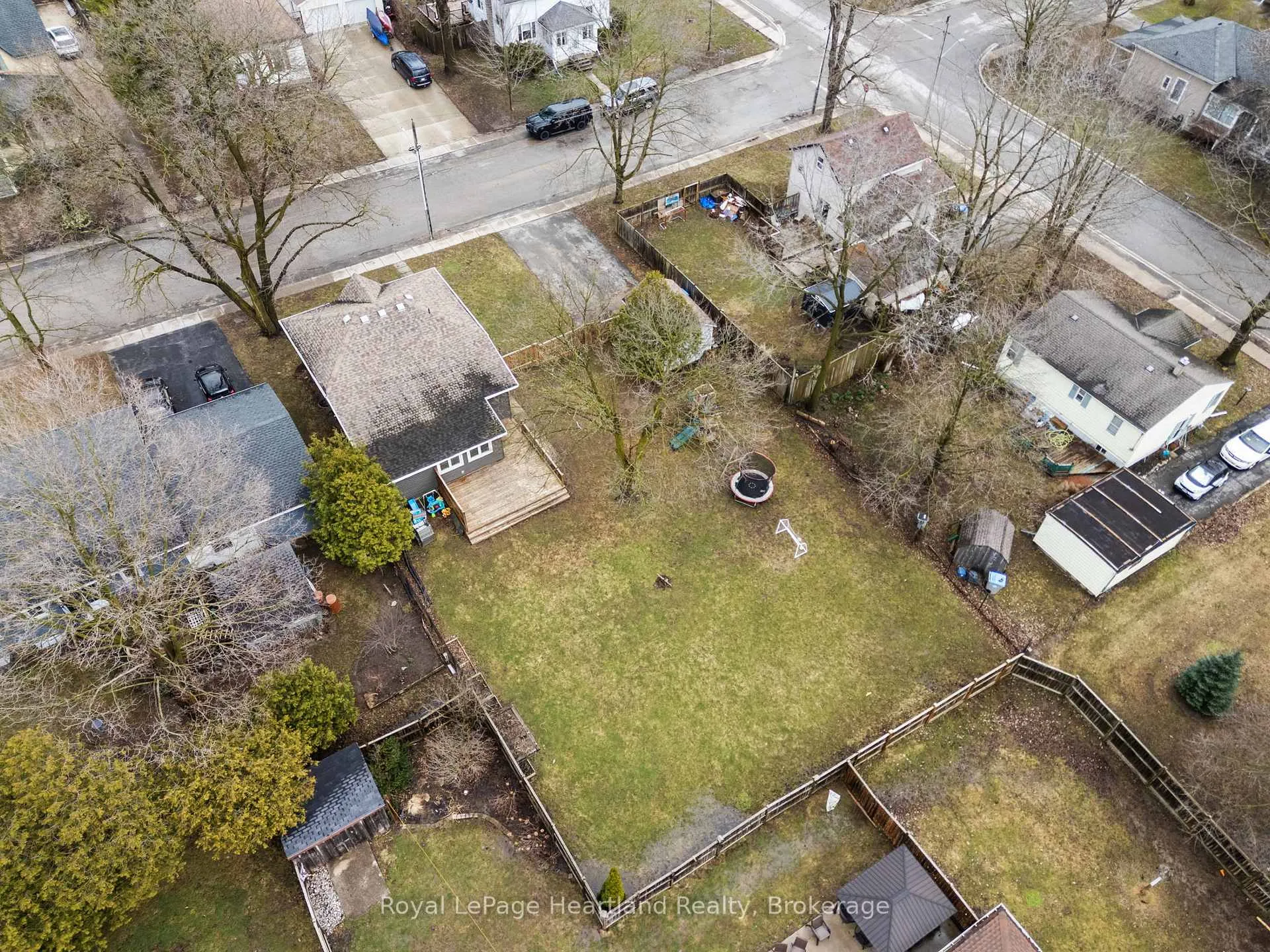 Photo 40 of 140 Rattenbury Street W, Central Huron, Clinton — HOMEH