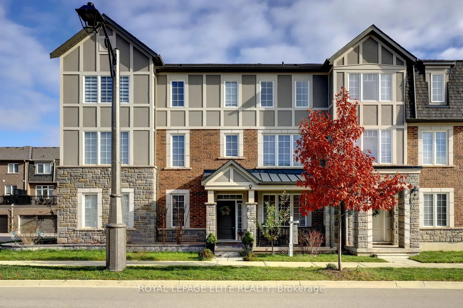Front of 3315 Vardon Way