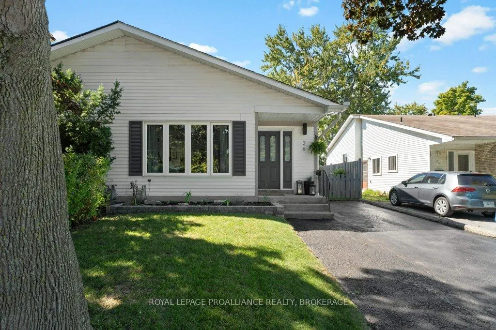 Photo 3 of 26 Woodstone Crescent, Kingston, Central City West — HOMEH