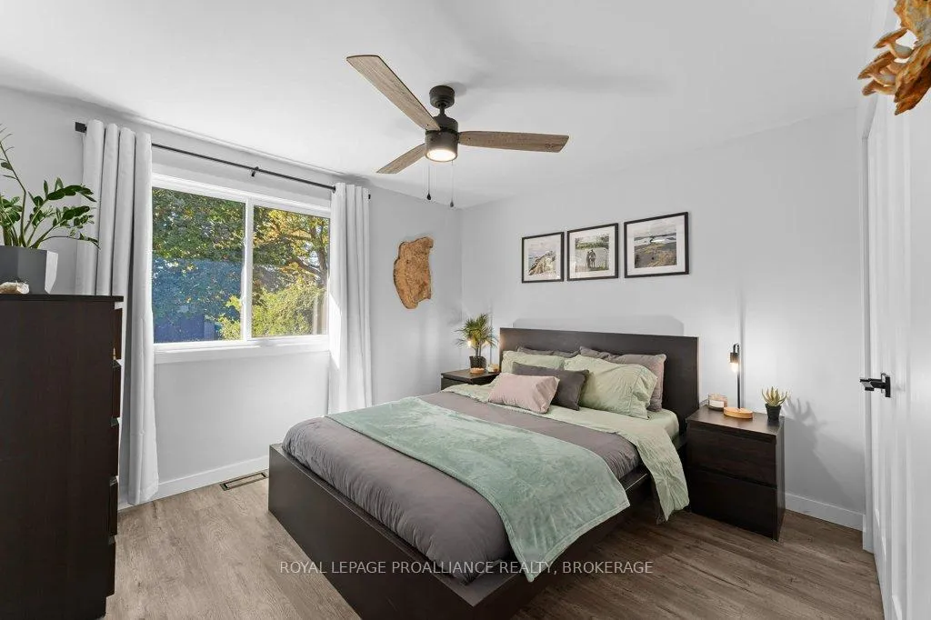 Photo 15 of 26 Woodstone Crescent, Kingston, Central City West — HOMEH
