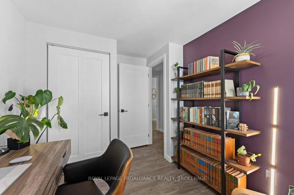Photo 20 of 26 Woodstone Crescent, Kingston, Central City West — HOMEH
