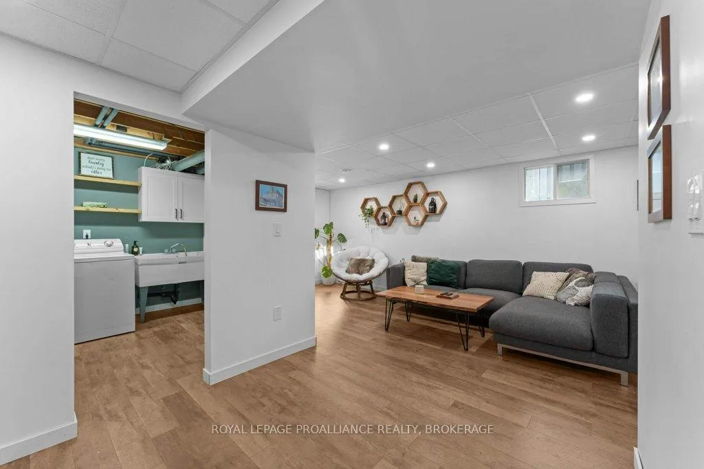 Photo 25 of 26 Woodstone Crescent, Kingston, Central City West — HOMEH