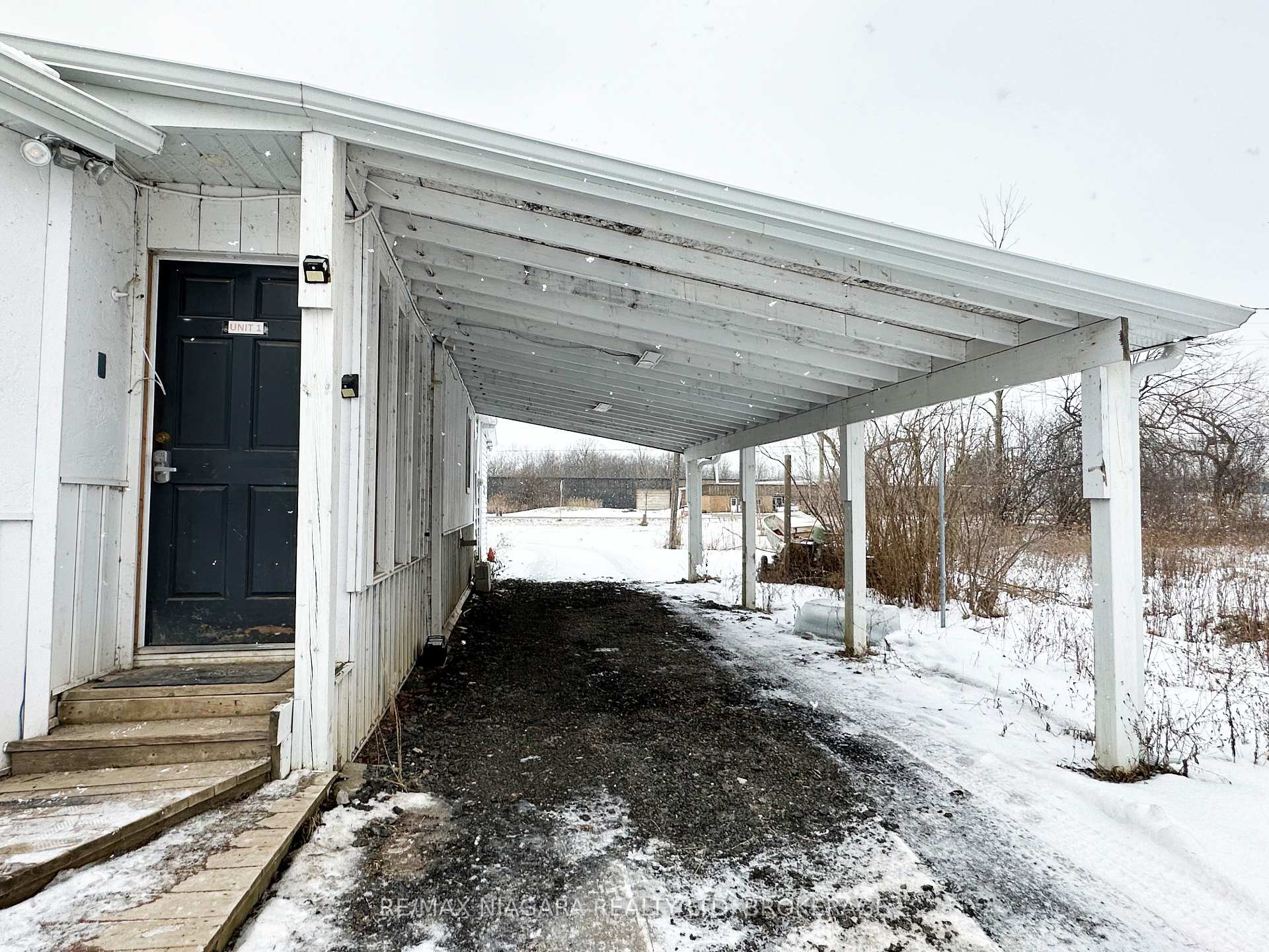 Photo 3 of Unit 1, 1806 Allanport Road, Thorold, Port Robinson — HOMEH
