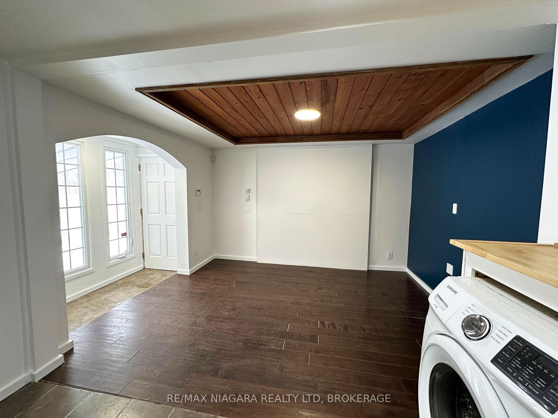 Photo 7 of Unit 1, 1806 Allanport Road, Thorold, Port Robinson — HOMEH