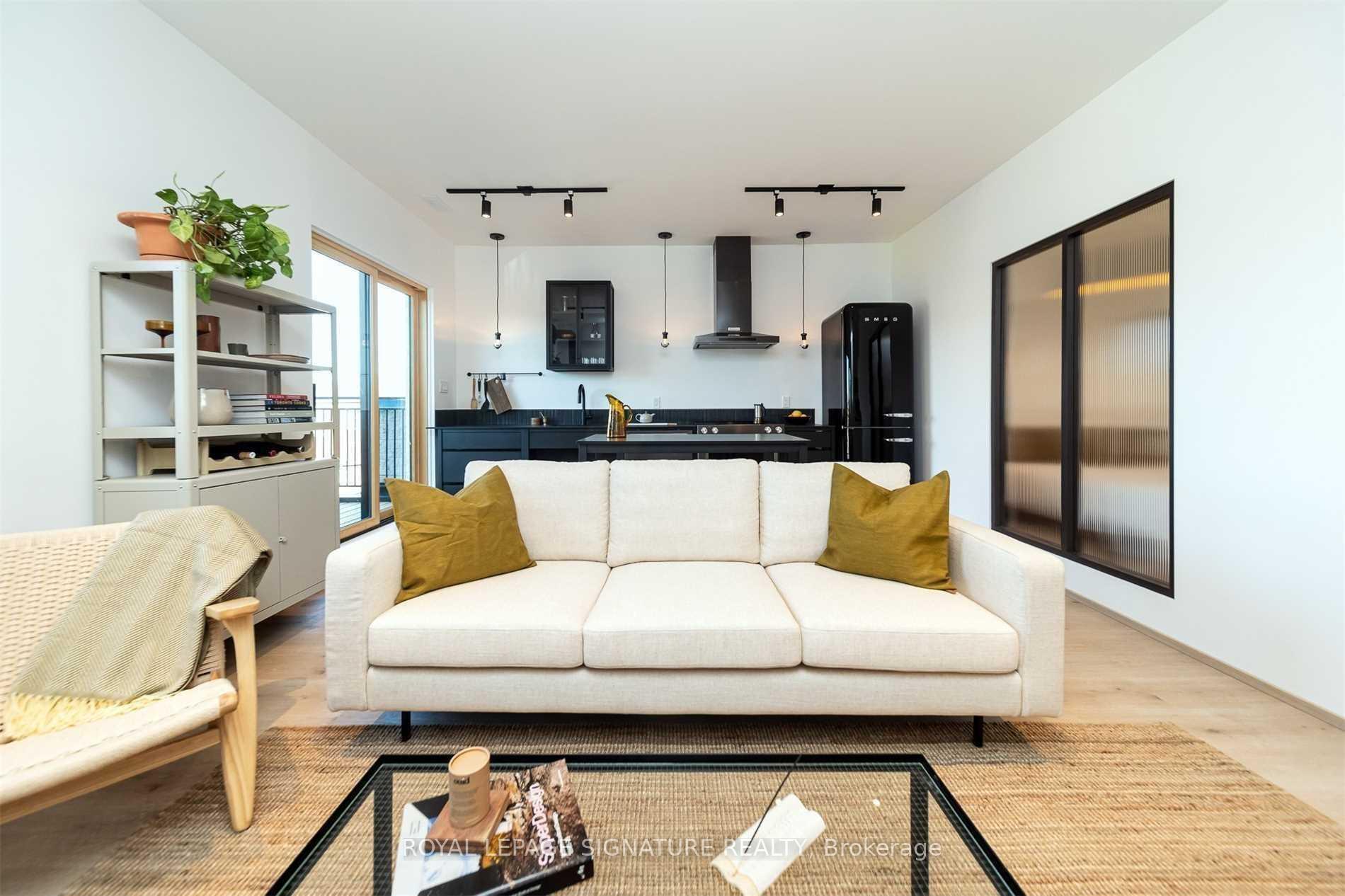 Photo 4 of Unit 4, 36 Geary Avenue, Toronto, Wychwood — HOMEH