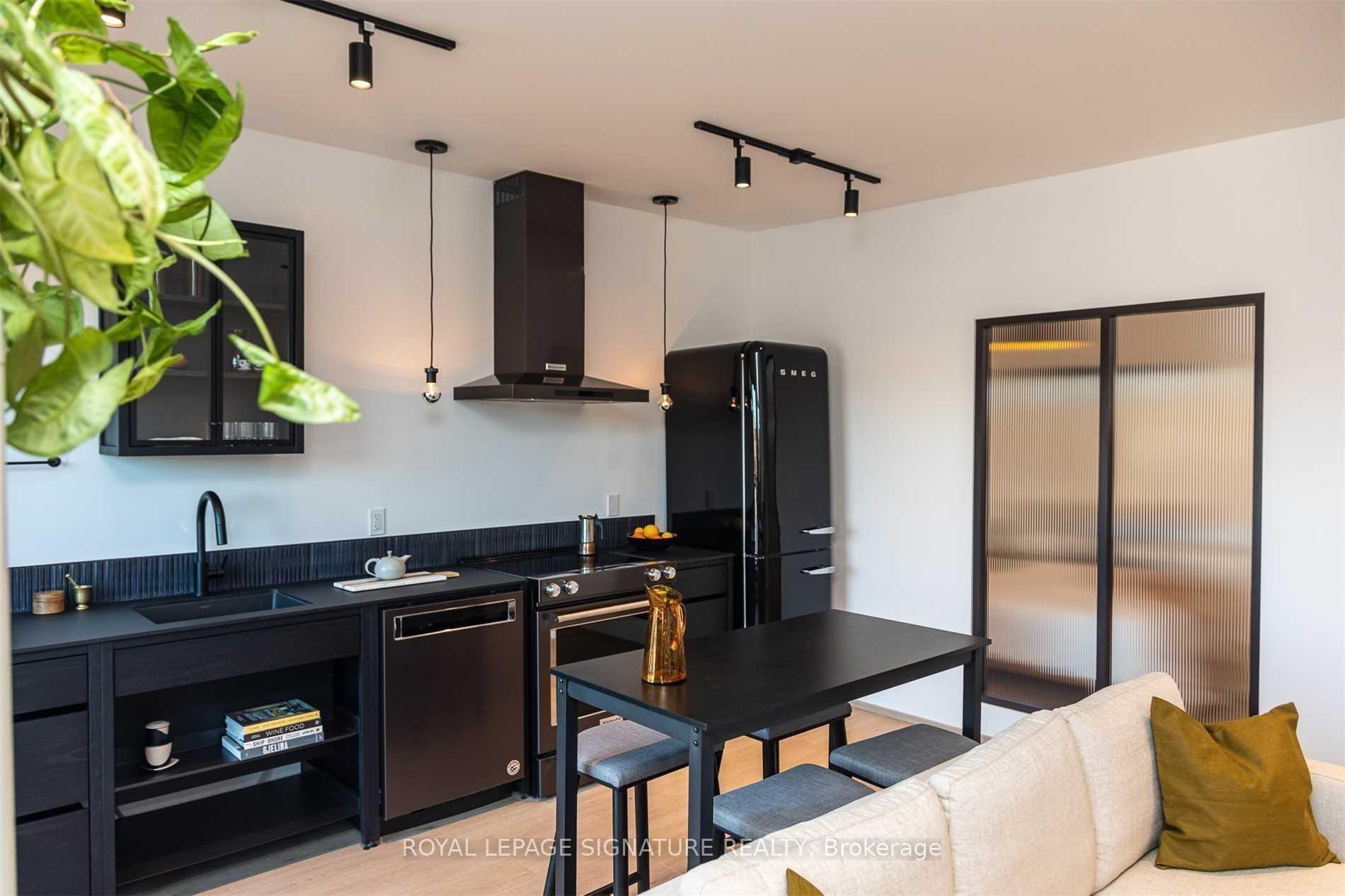 Photo 6 of Unit 4, 36 Geary Avenue, Toronto, Wychwood — HOMEH