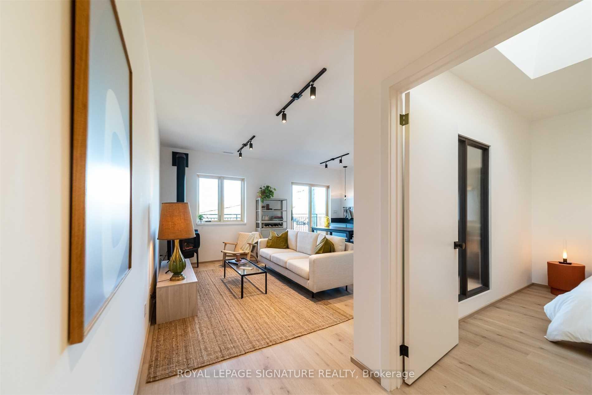Photo 13 of Unit 4, 36 Geary Avenue, Toronto, Wychwood — HOMEH