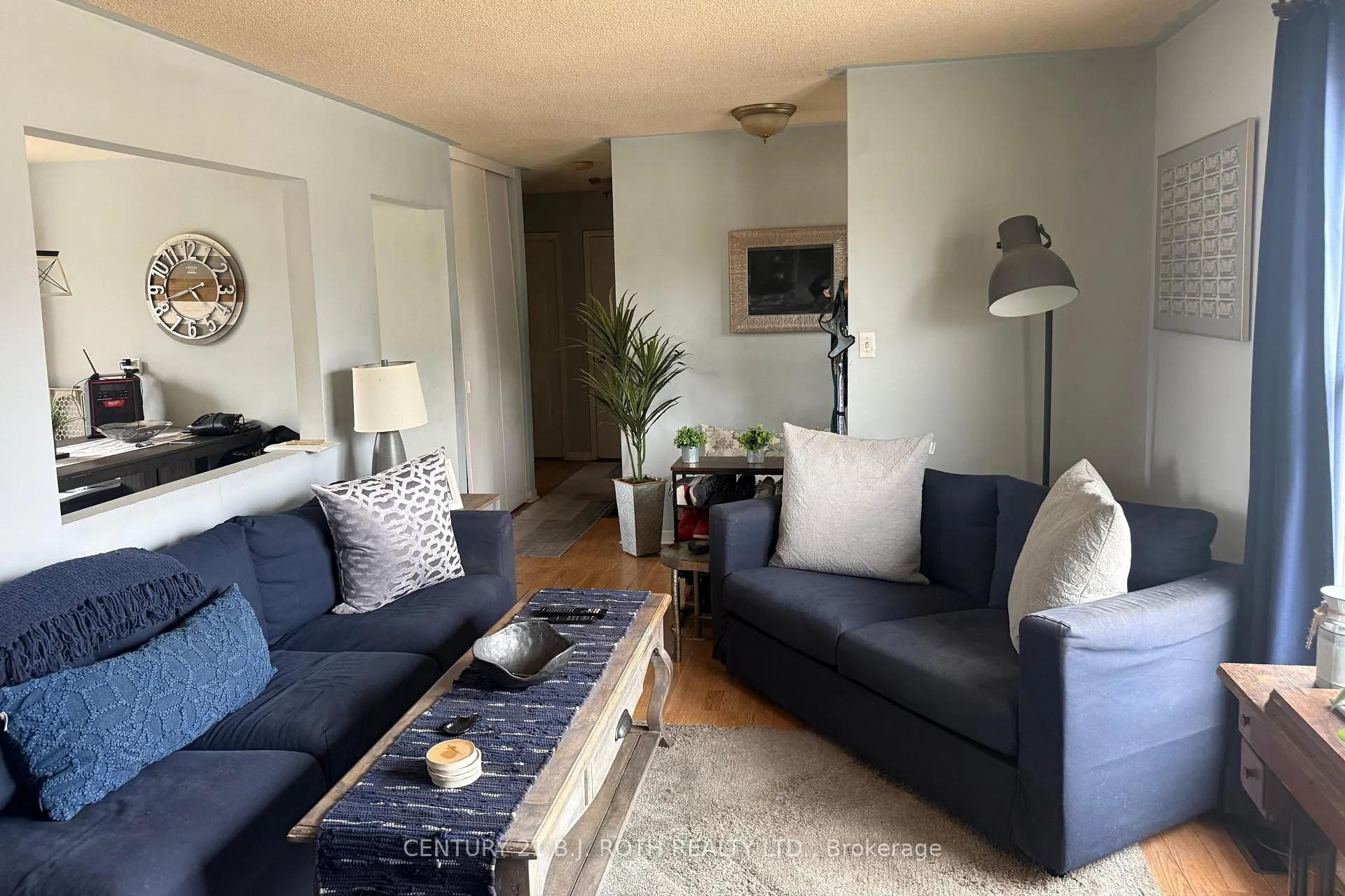 Photo 3 of 227 Pine Drive, Barrie, Bayshore — HOMEH