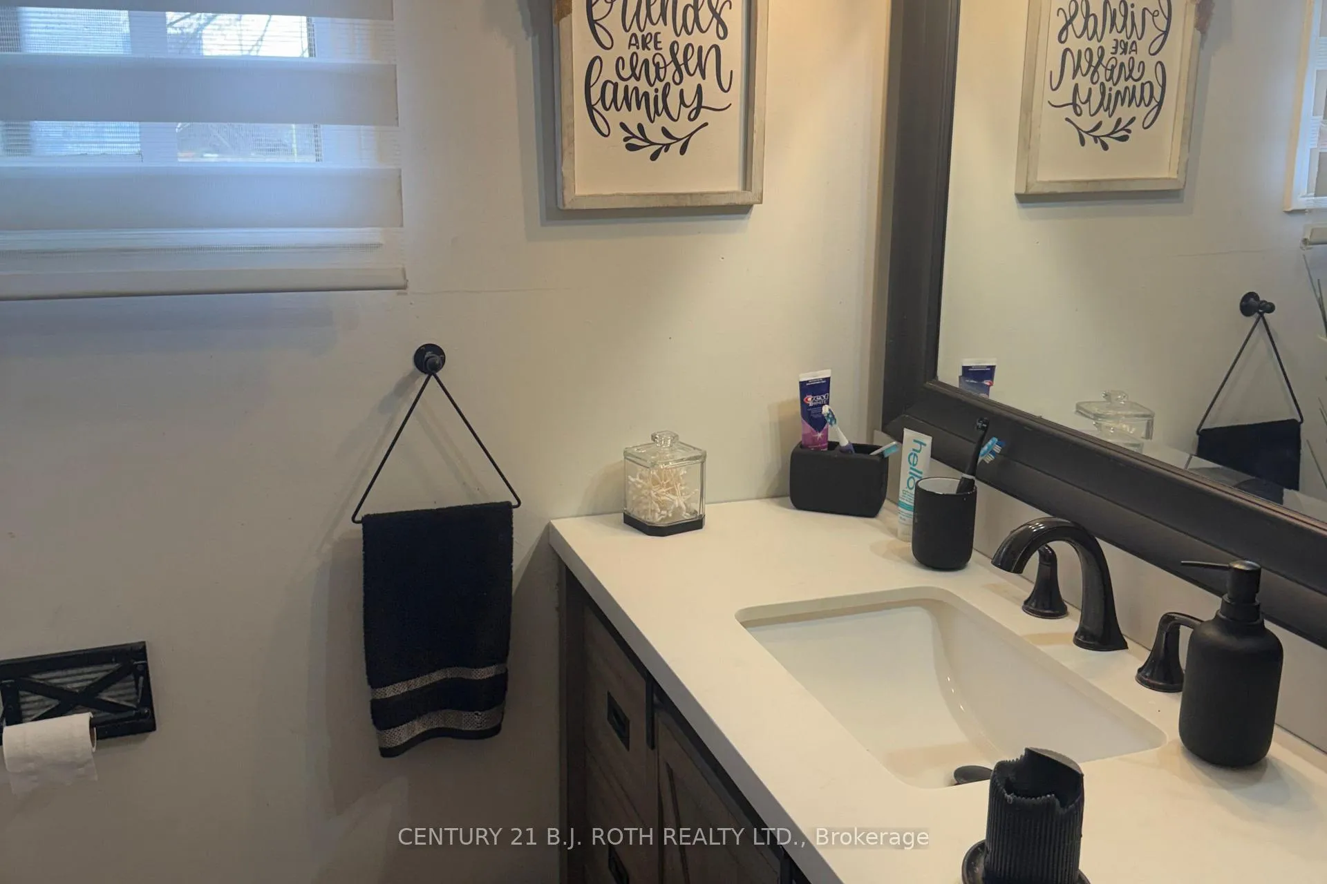 Photo 5 of 227 Pine Drive, Barrie, Bayshore — HOMEH
