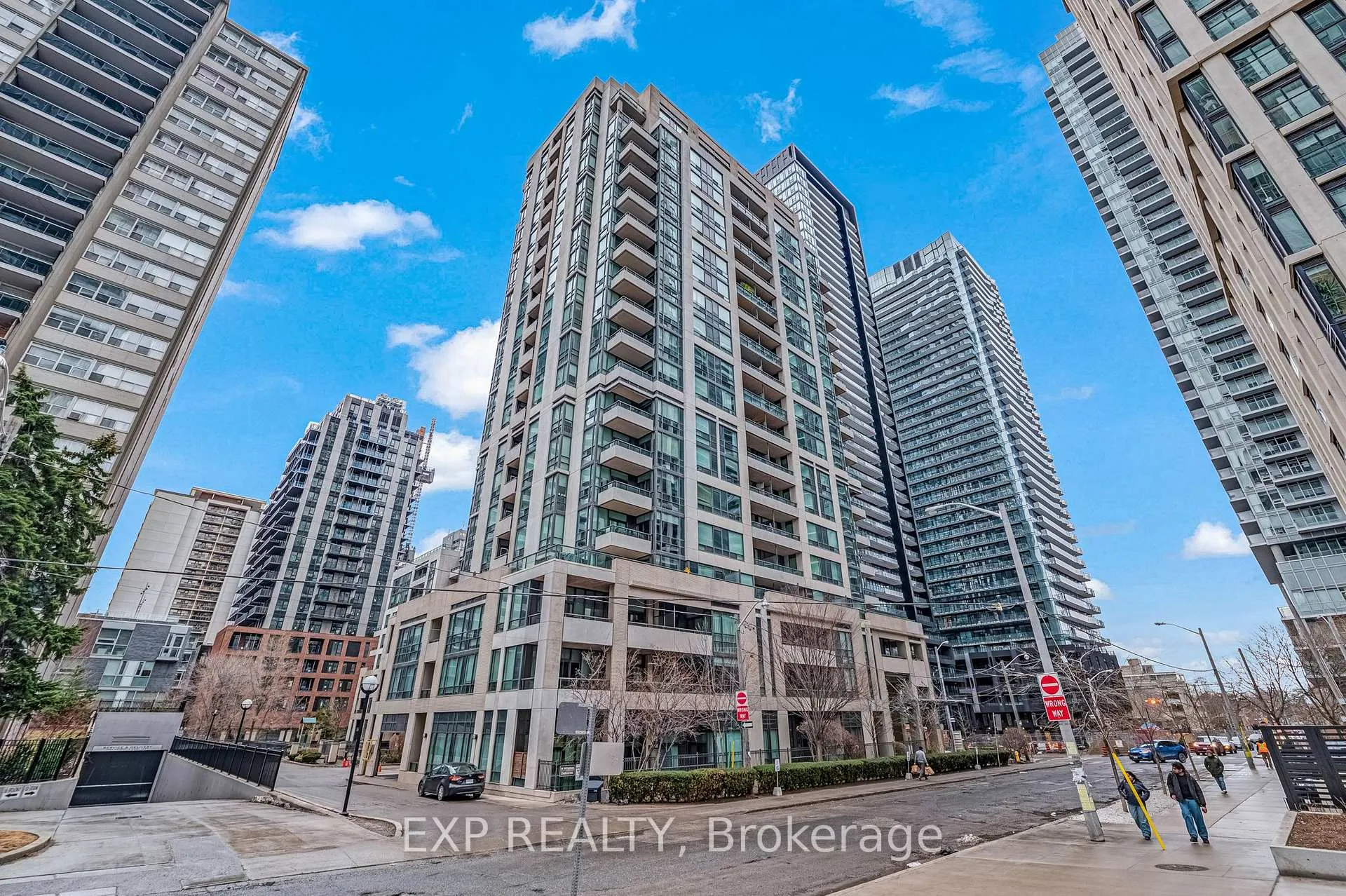 Photo 1 of Unit 1102, 88 Broadway Avenue, Toronto, Mount Pleasant West — HOMEH