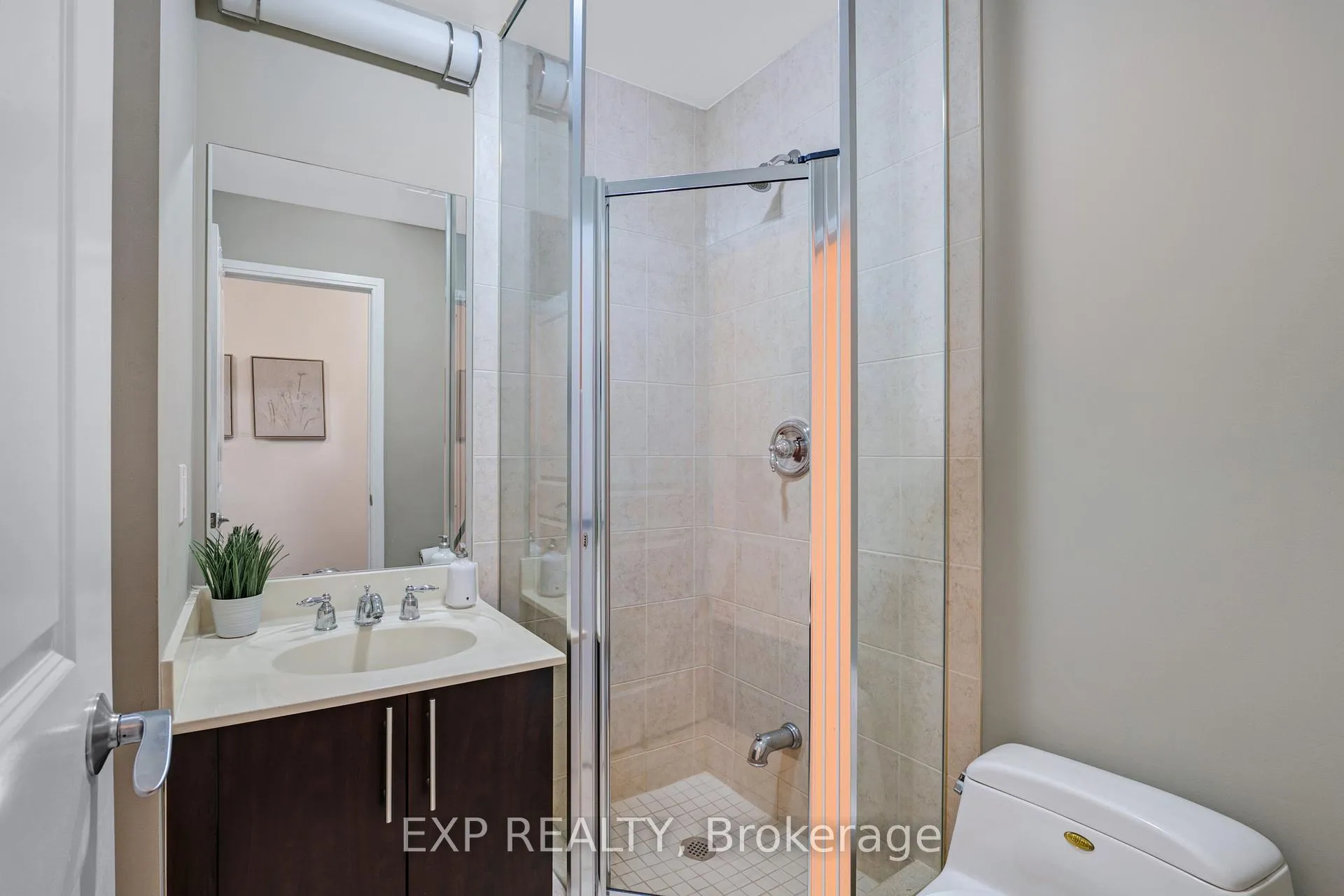 Photo 21 of Unit 1102, 88 Broadway Avenue, Toronto, Mount Pleasant West — HOMEH