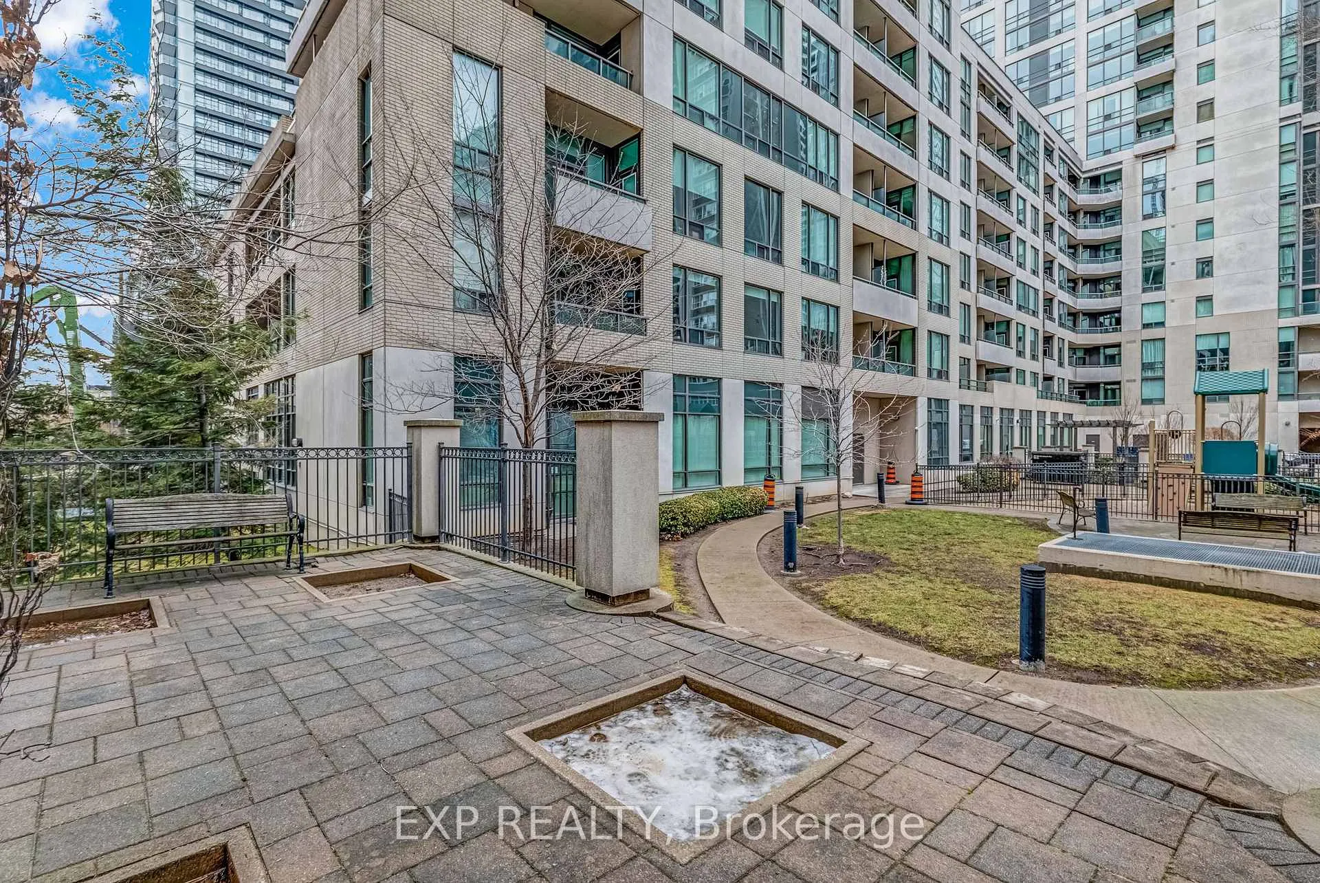 Photo 34 of Unit 1102, 88 Broadway Avenue, Toronto, Mount Pleasant West — HOMEH