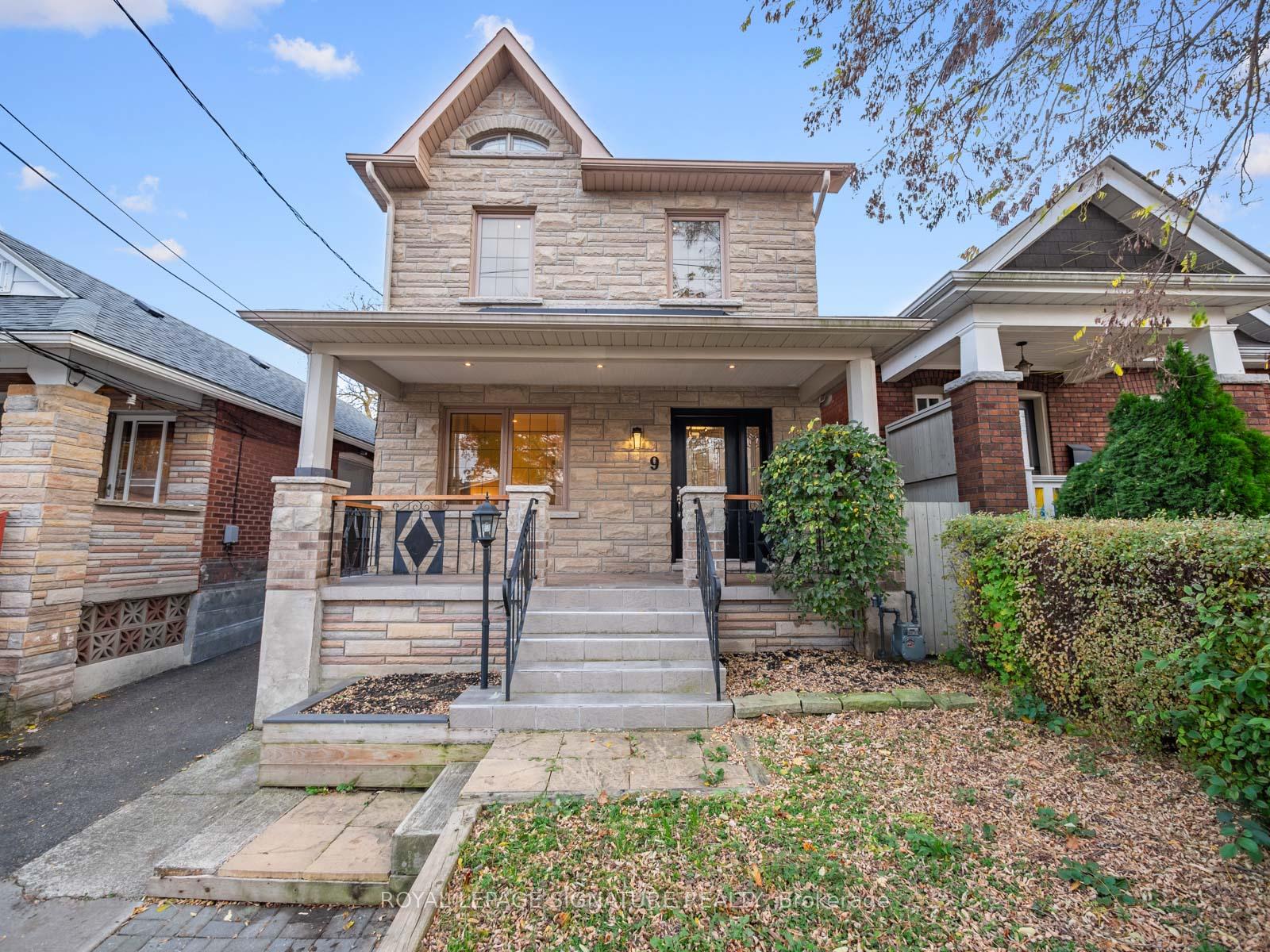 Photo 2 of 9 Westbrook Avenue, Toronto, Woodbine-Lumsden — HOMEH
