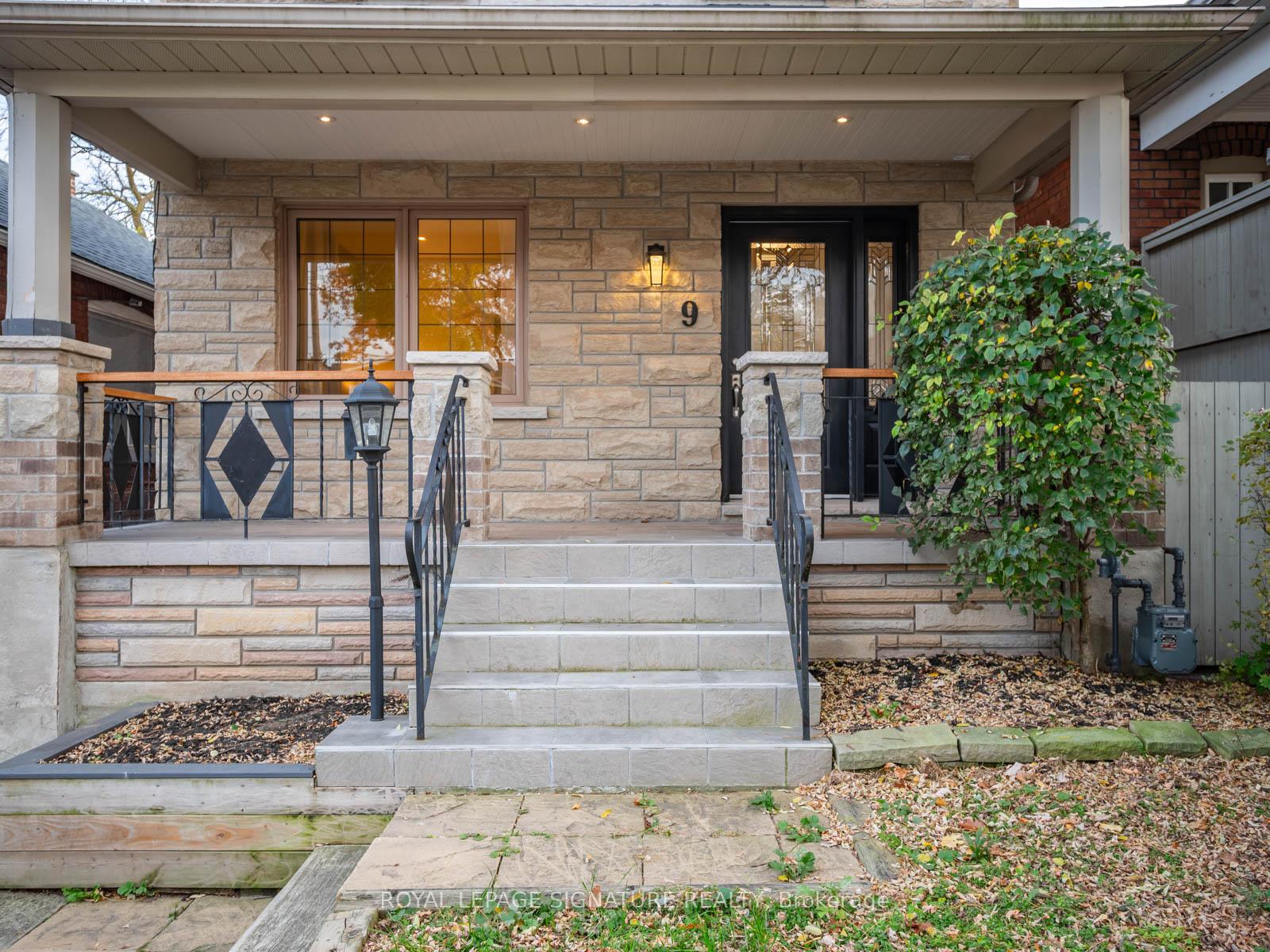 Photo 3 of 9 Westbrook Avenue, Toronto, Woodbine-Lumsden — HOMEH