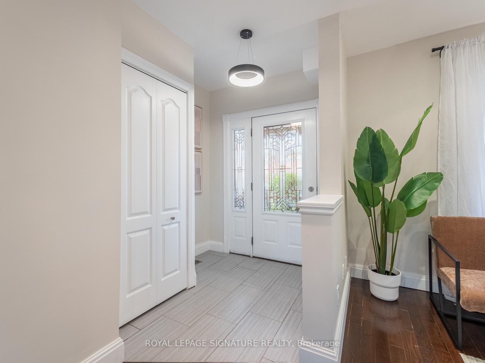 Photo 6 of 9 Westbrook Avenue, Toronto, Woodbine-Lumsden — HOMEH