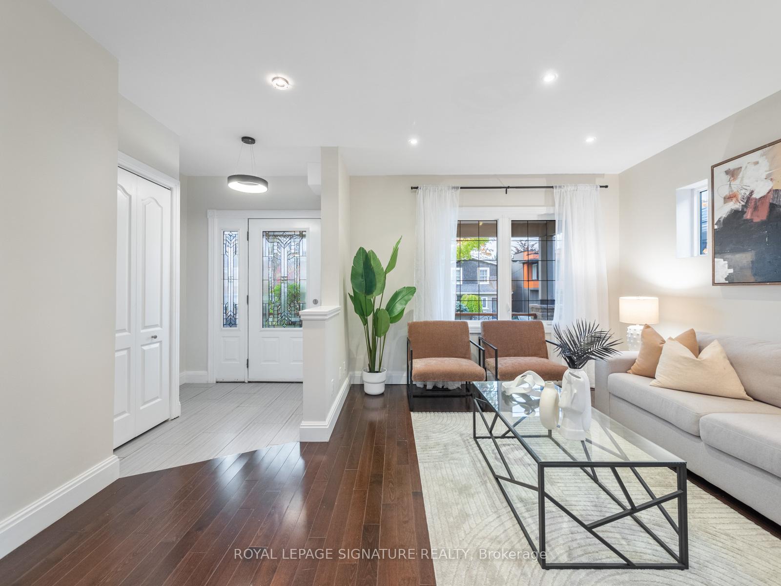 Photo 7 of 9 Westbrook Avenue, Toronto, Woodbine-Lumsden — HOMEH