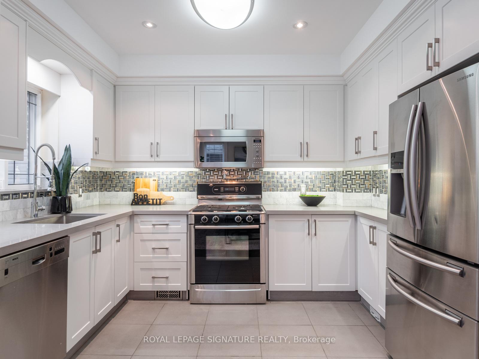 Photo 15 of 9 Westbrook Avenue, Toronto, Woodbine-Lumsden — HOMEH